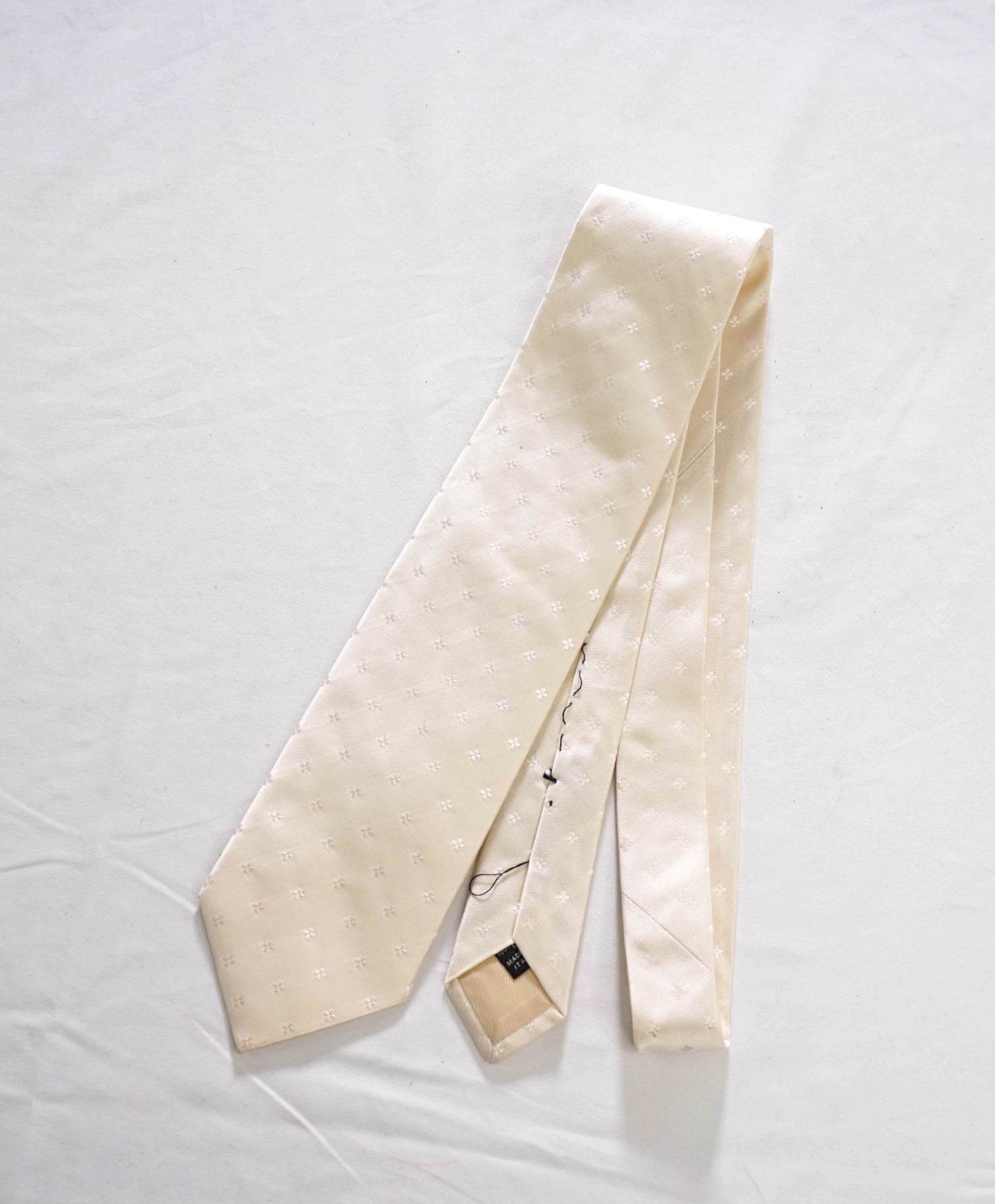 $192 LUIGI BORRELLI - Ivory White Medallion Tonal Stripe Silk - 3.25" Tie
