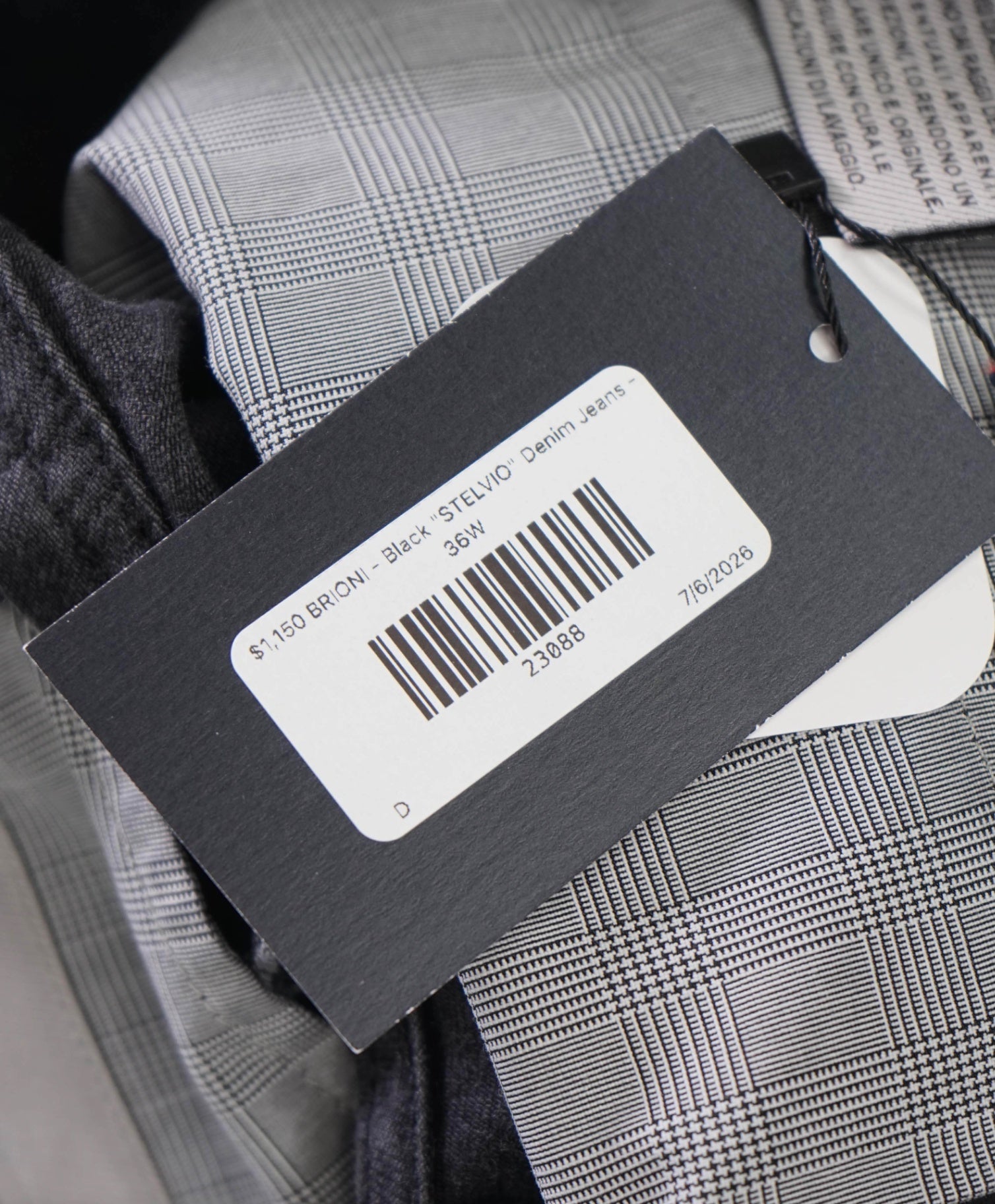 $1,150 BRIONI - Black "STELVIO" Denim Jeans - 36W