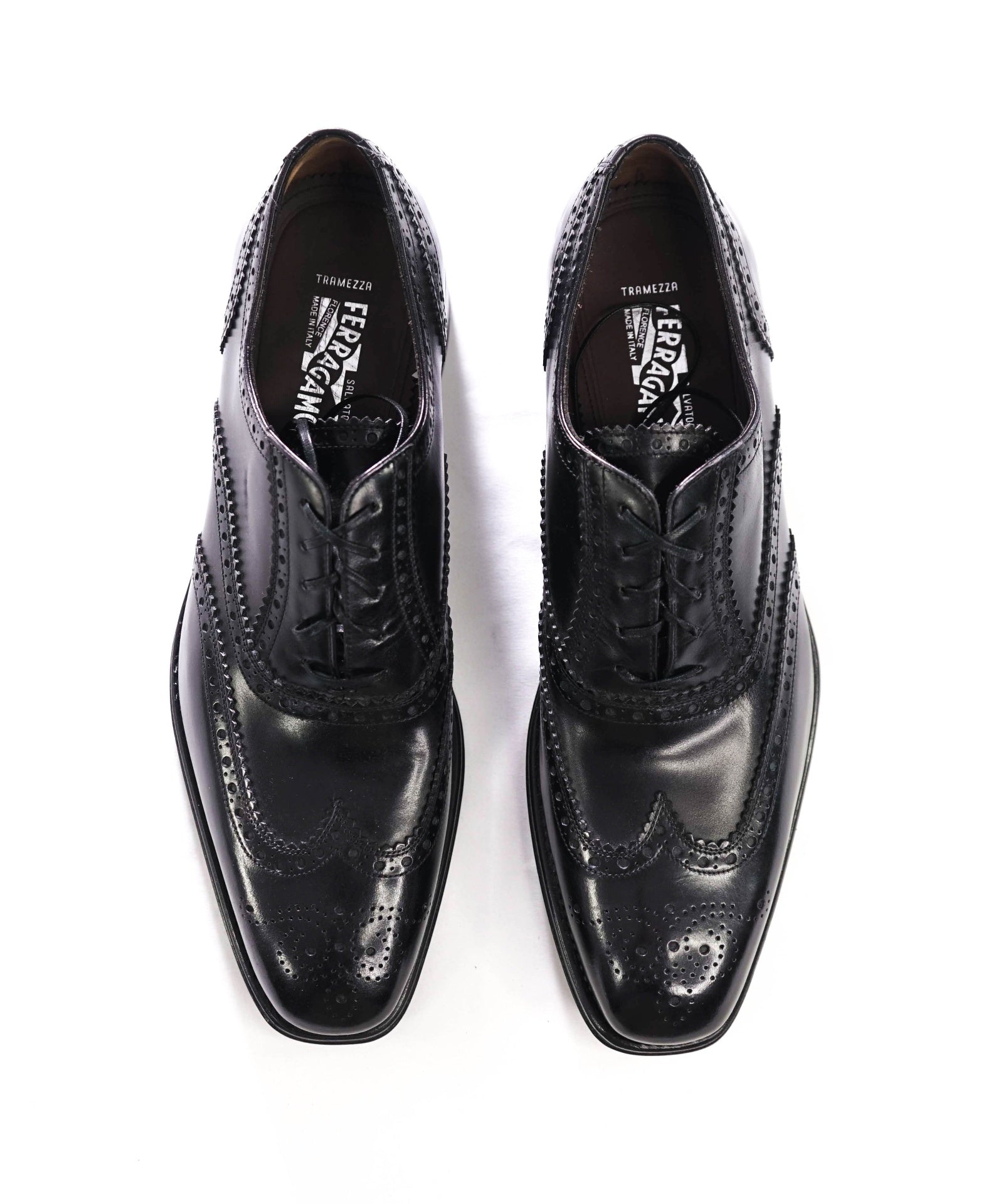 $1,590 FERRAGAMO TRAMEZZA - Black Wingtip Oxfords - 9 EE