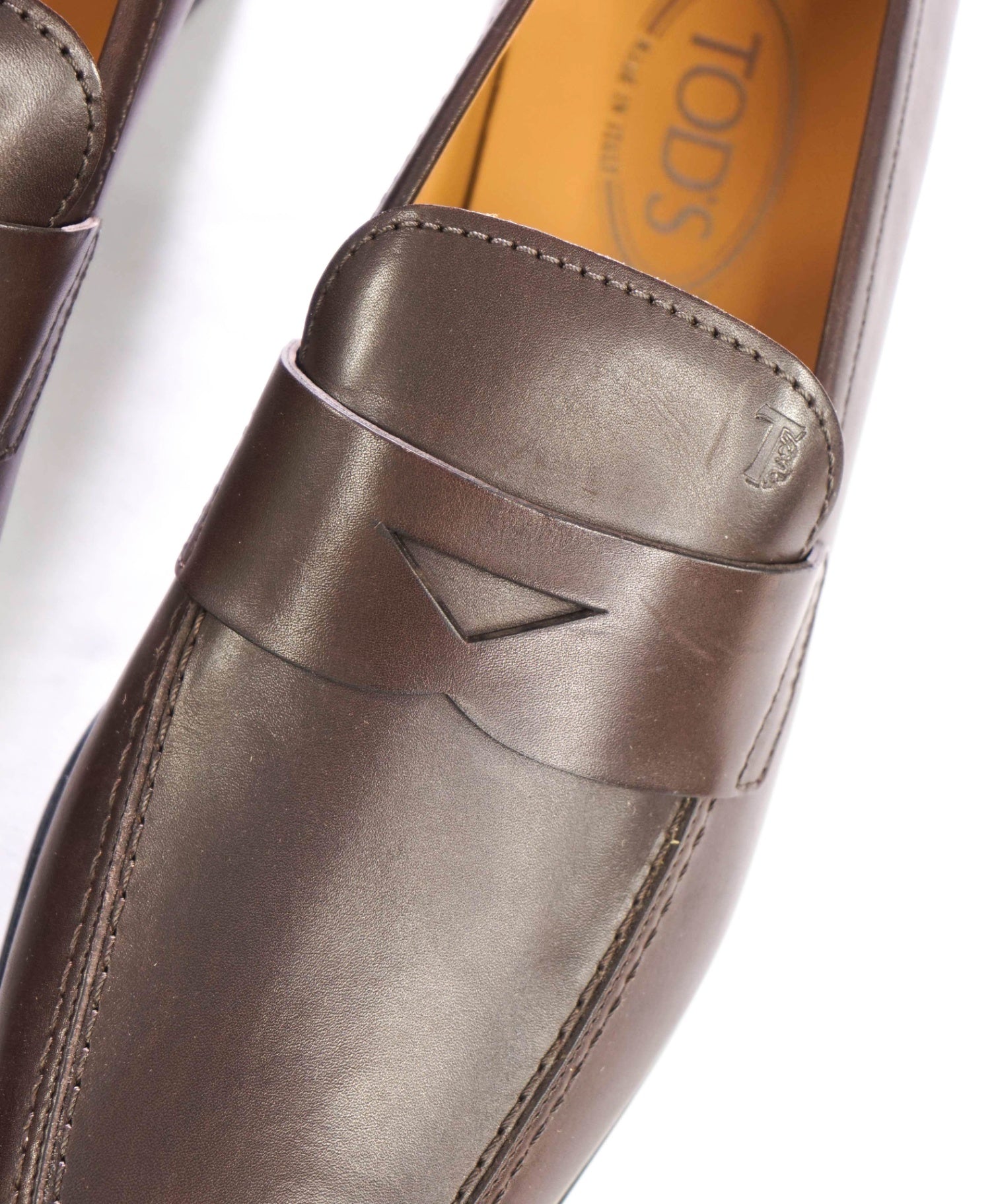 $925 TOD'S - Brown Leather Loafers - US 10 (9UK)