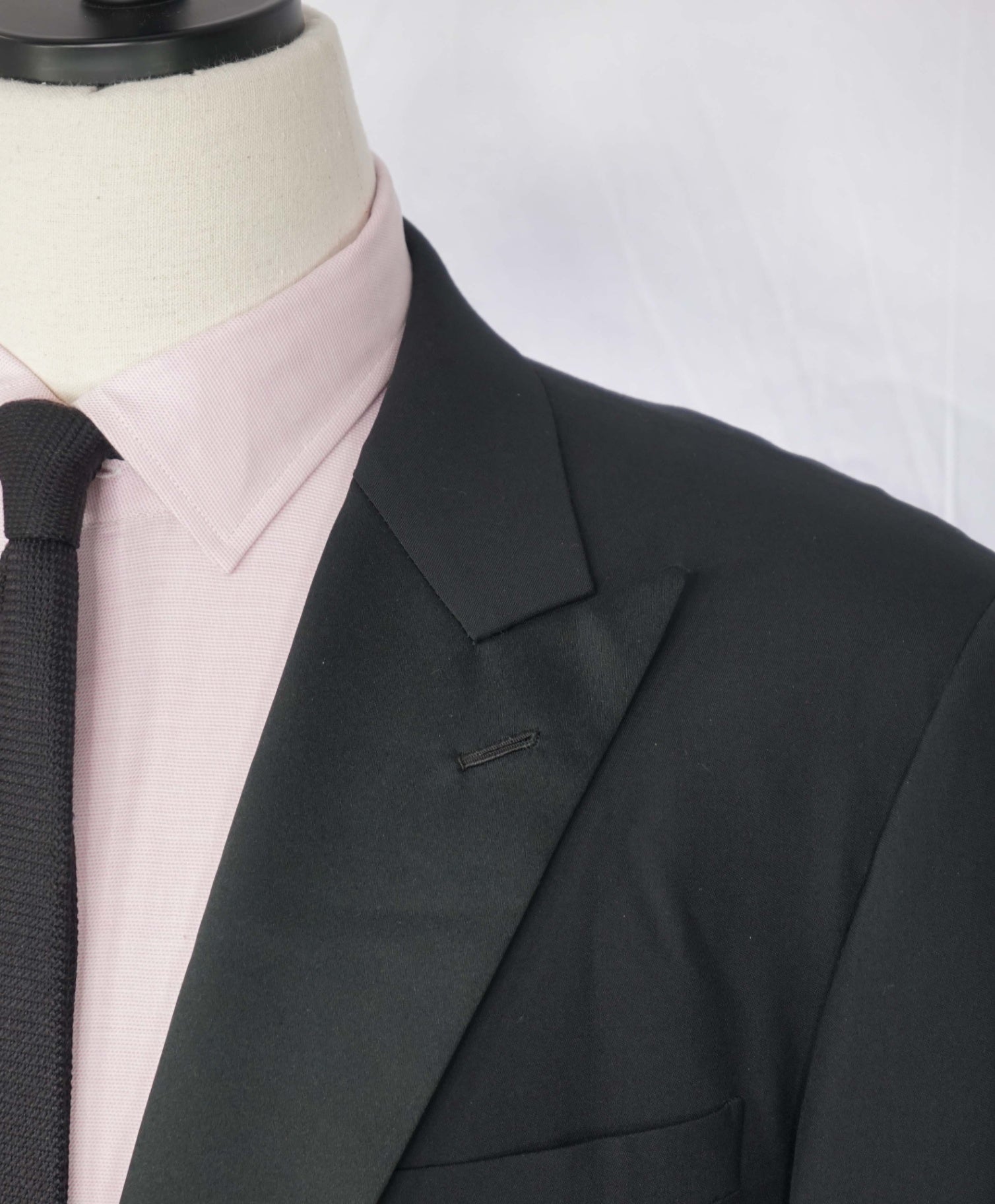 $3,295 RALPH LAUREN PURPLE LABEL - Black Wool Peak Lapel 1-Btn Dinner Jacket - 46R