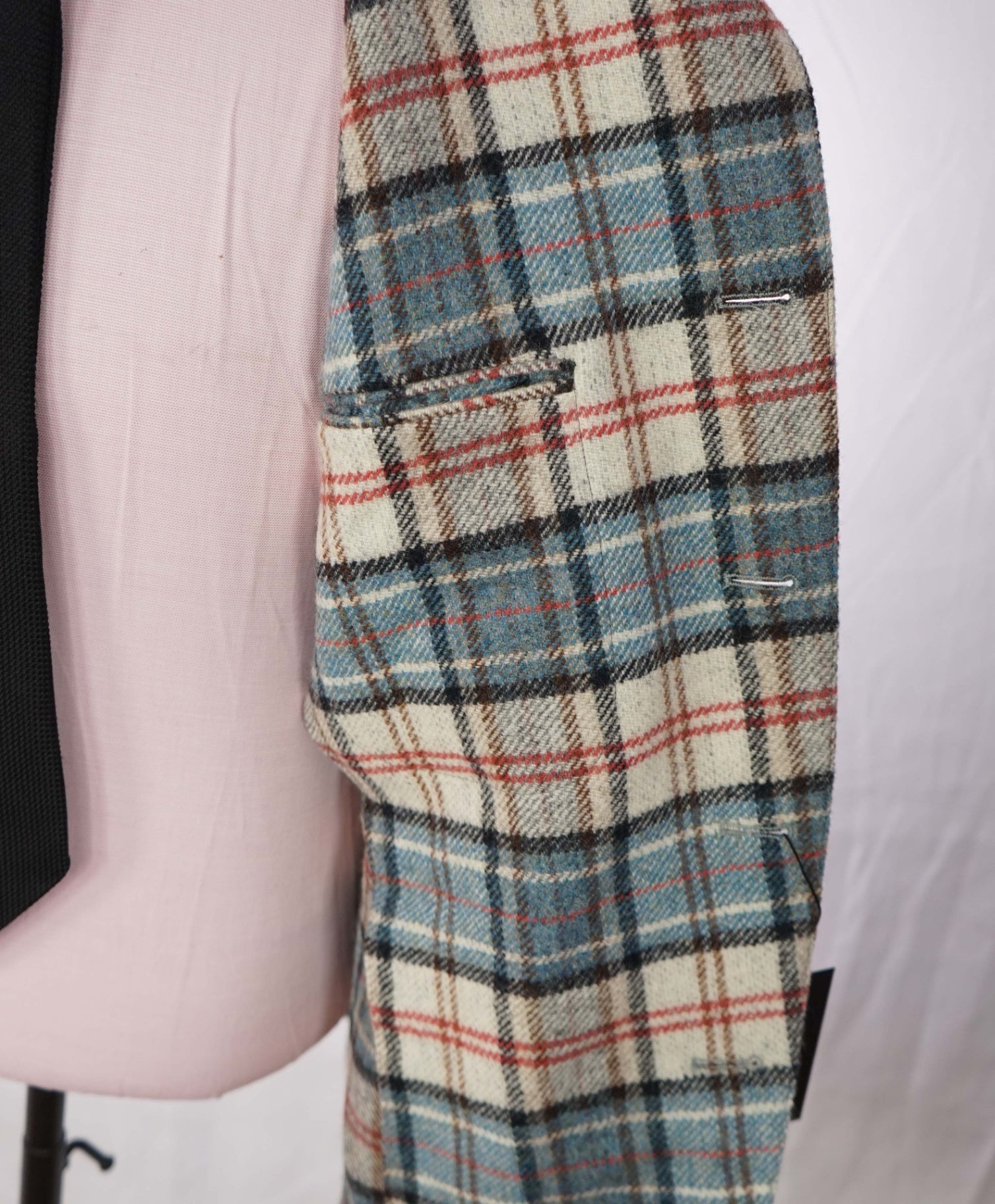 BOGLIOLI - Blue/Ivory Plaid Wool 6Btn Coat/Blazer - 44R