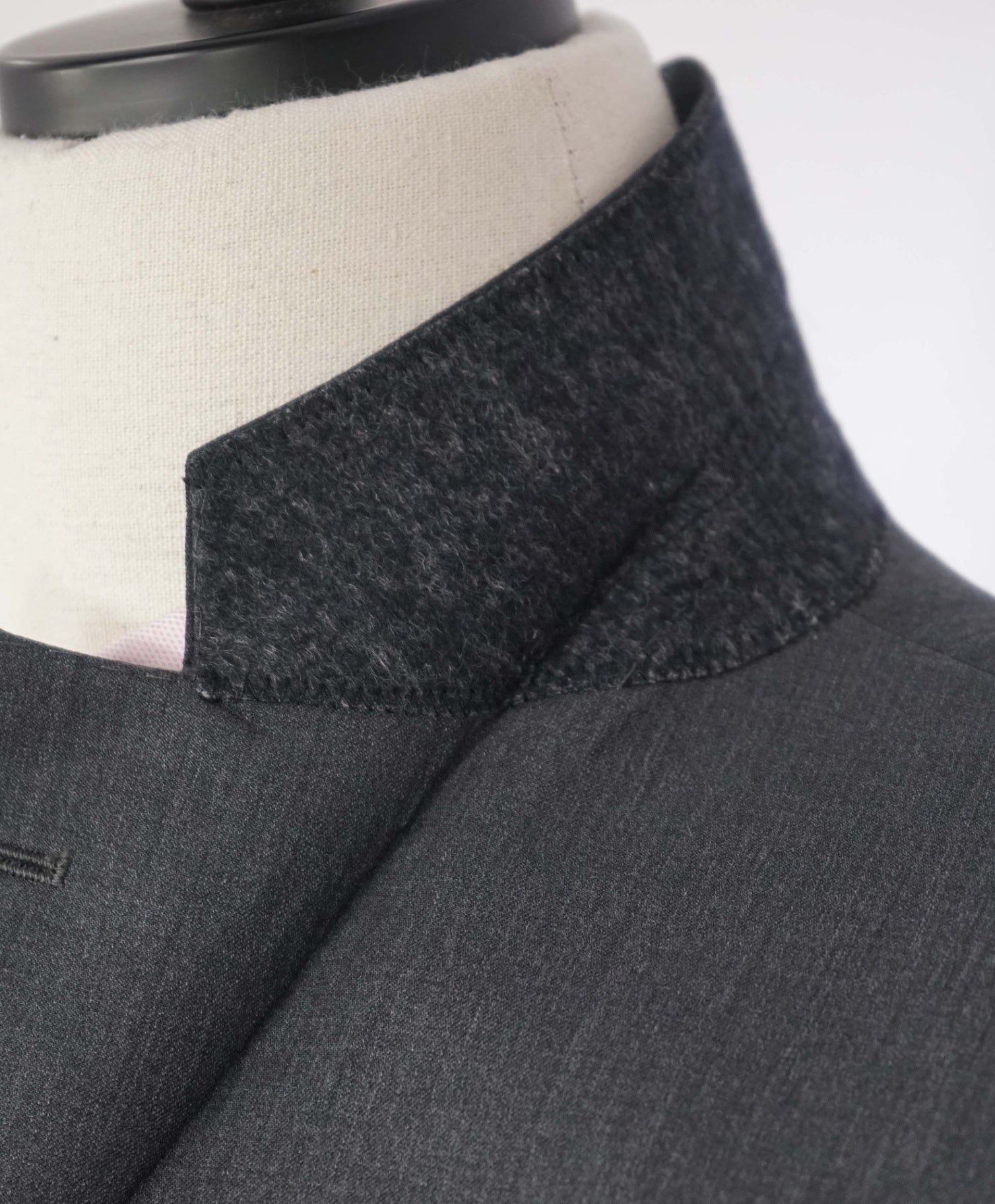 $1,295 ZEGNA For SFA - Solid Gray Wool/Silk Suit - 42S
