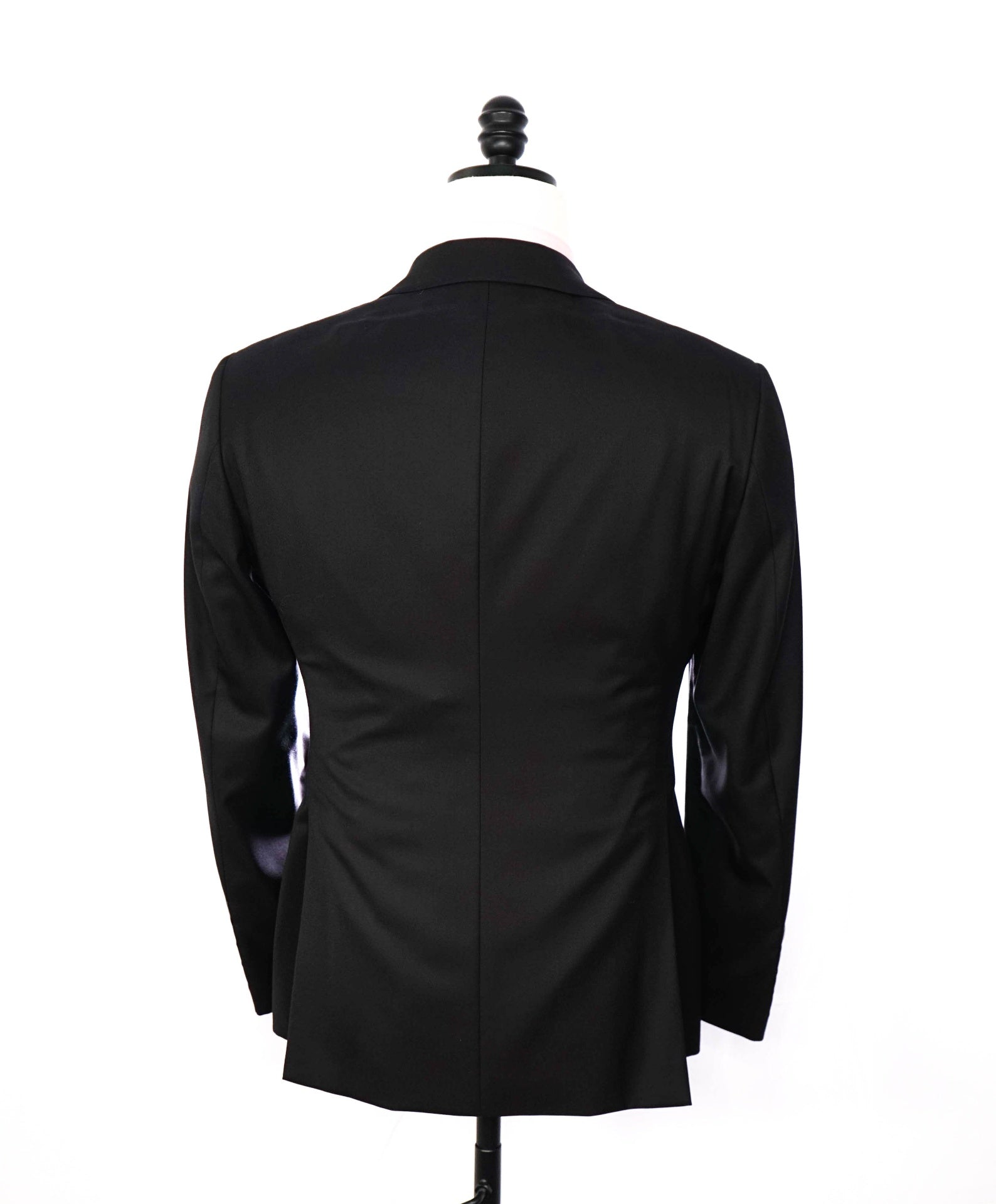 $3,195 GIORGIO ARMANI -Black Super 160's Dinner Jacket- 36S