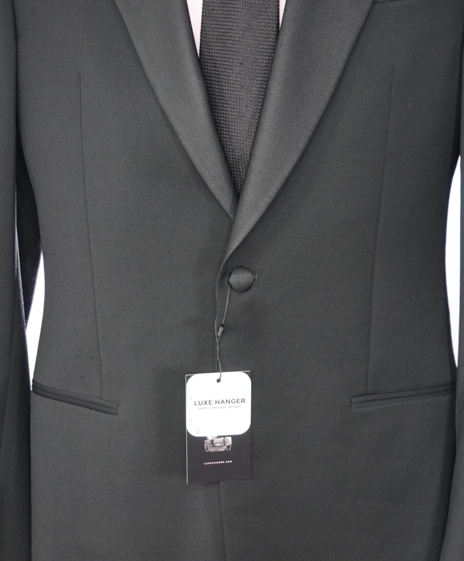 ARMANI COLLEZIONI - Black Wool Peak Lapel DInner Jacket - 38R