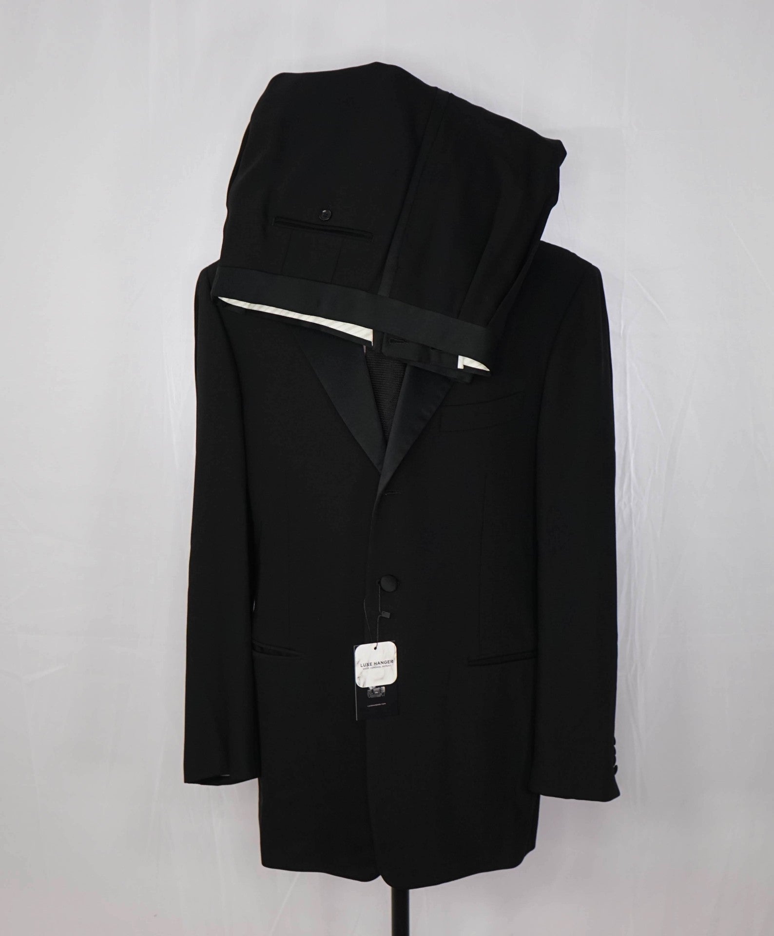 PAL ZILERI - *VINTAGE* Black Wool 3Btn Notch Lapel Tuxedo - 44L