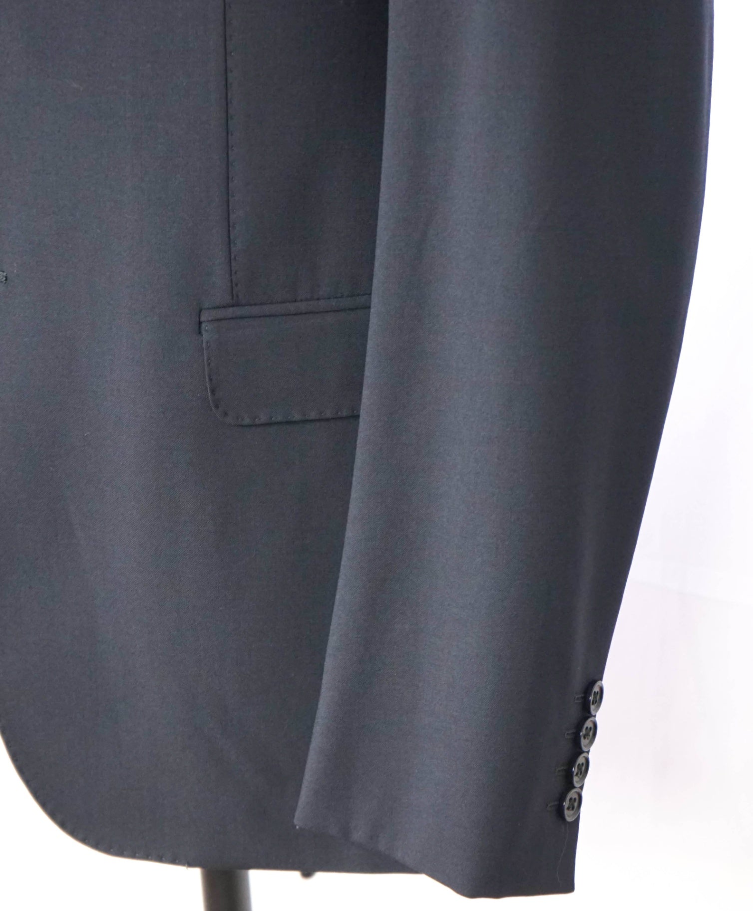 ARMANI COLLEZIONI - Navy Blue Wool Blazer - 38R