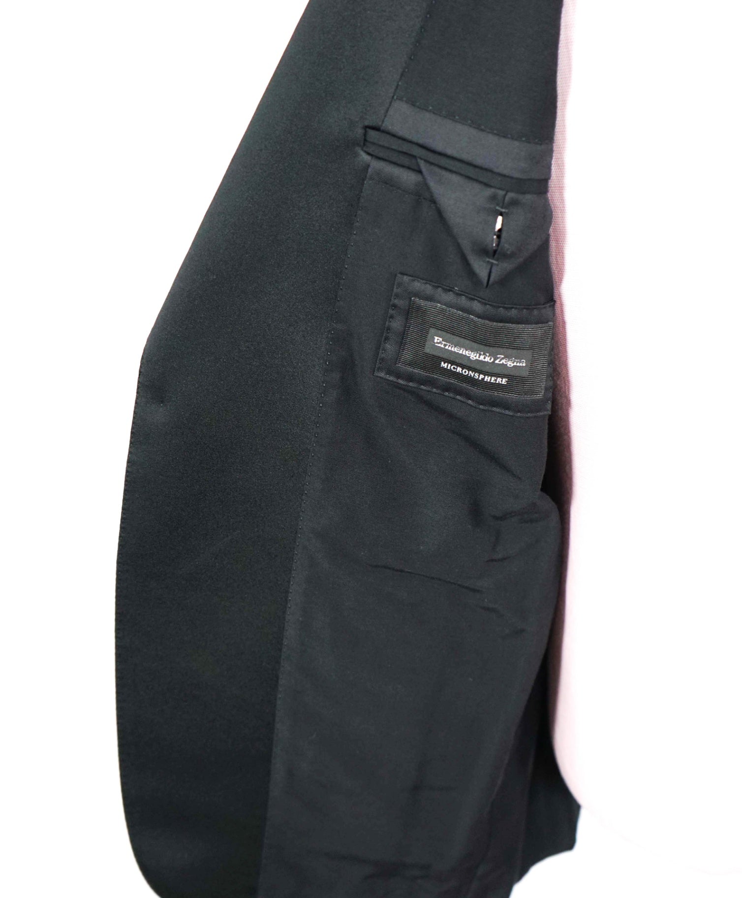 $2,995 ZEGNA - Black "MICRONSPHERE" Peak Dinner Jacket - 38S