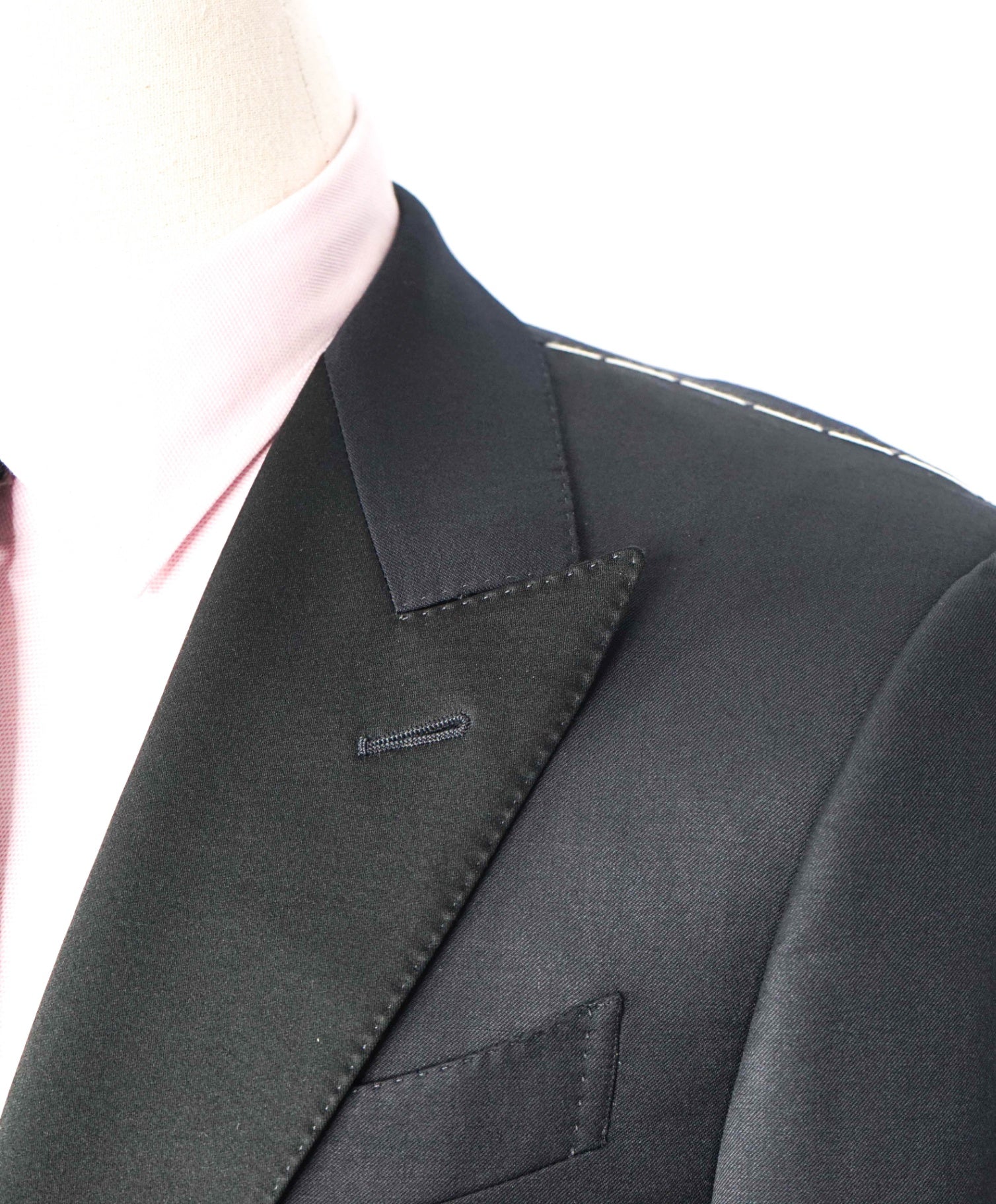 $2,995 ZEGNA - Black "MICRONSPHERE" Peak Dinner Jacket - 38S