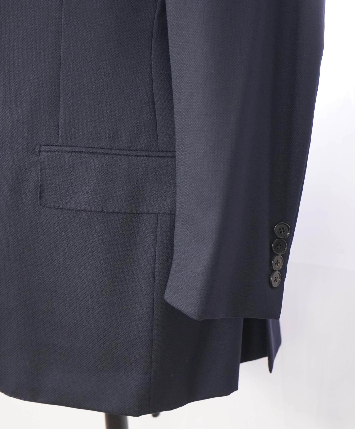 $2,595 ZEGNA - Navy Textured "COOL EFFECT" Wool Blazer - 40S