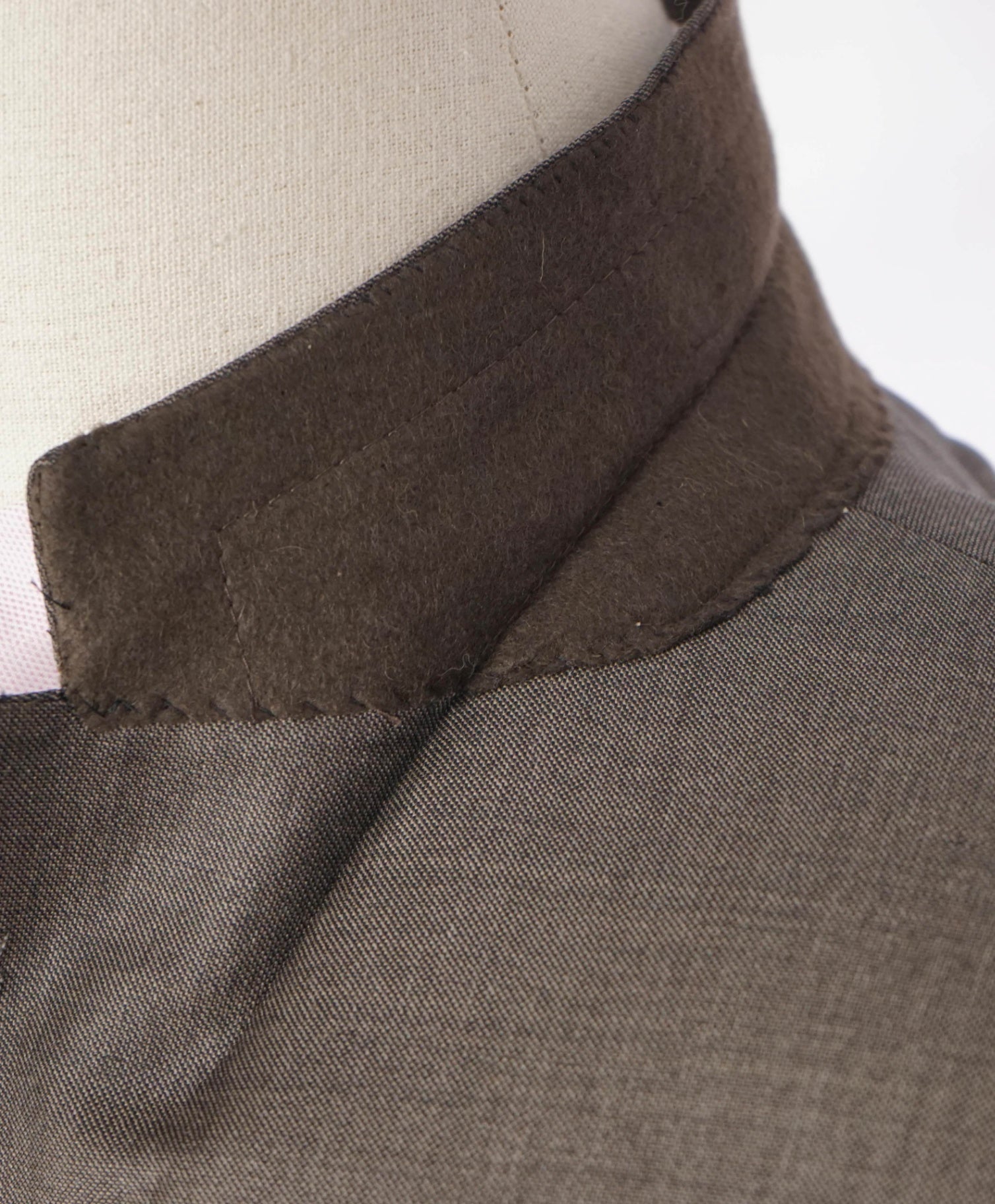 $995 SAMUELSOHN - Brown Wool Blazer - 44L