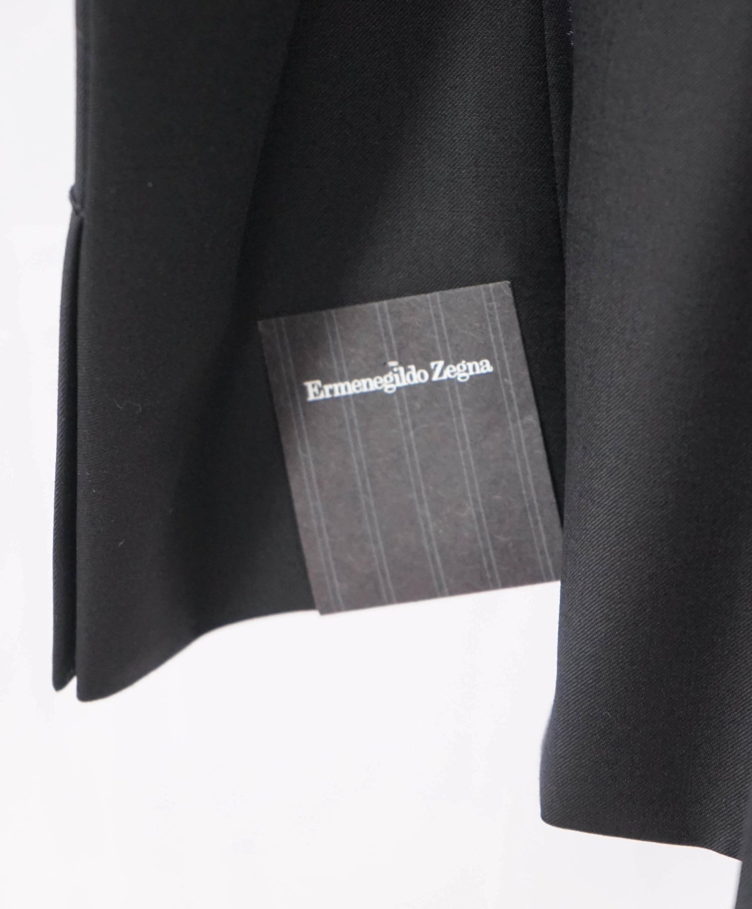 $2,995 ZEGNA - Black "MICRONSPHERE" Peak Dinner Jacket - 38S