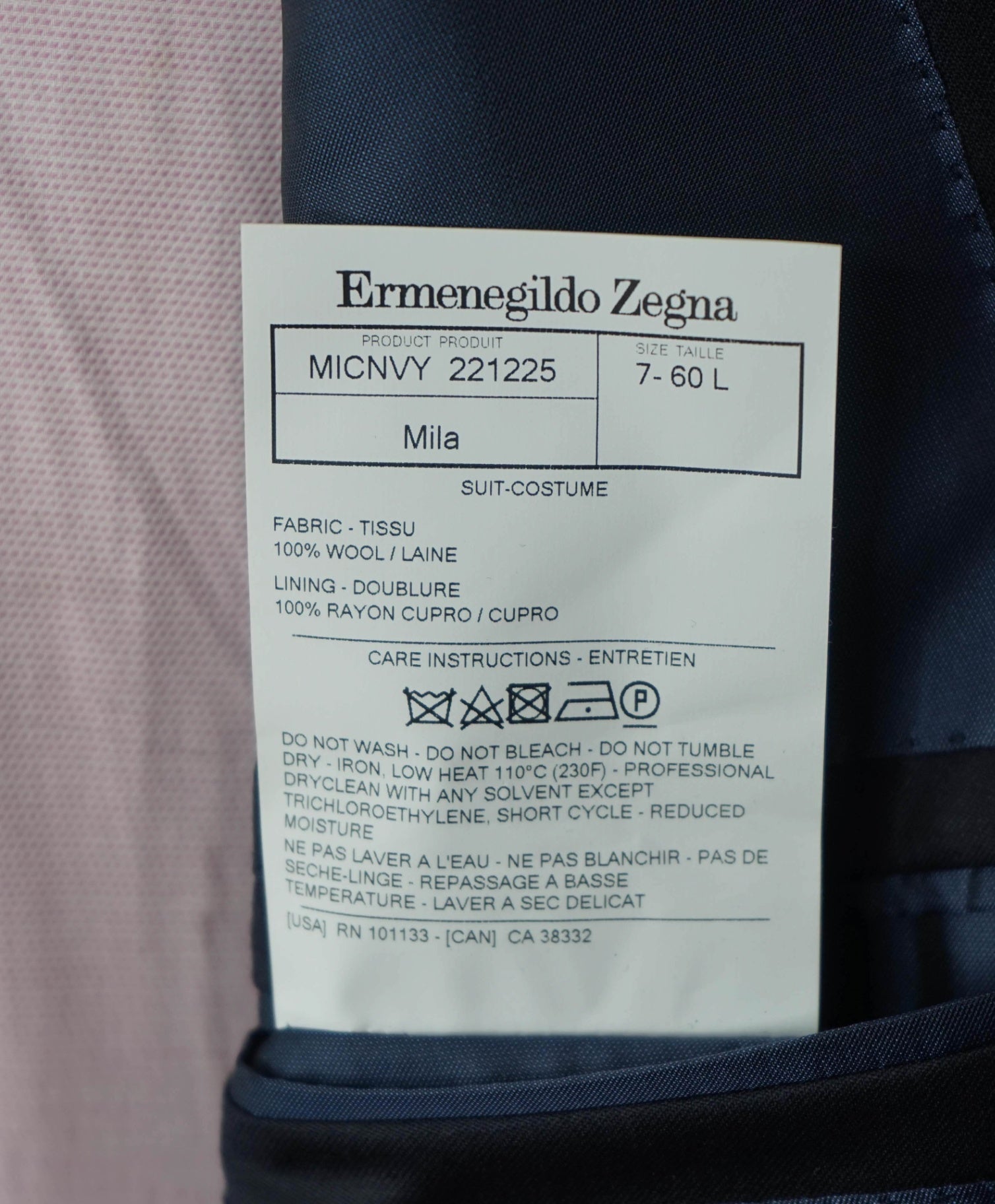 $2,695 ZEGNA - Navy Blue "MICRONSPHERE" Wool Blazer - 50L