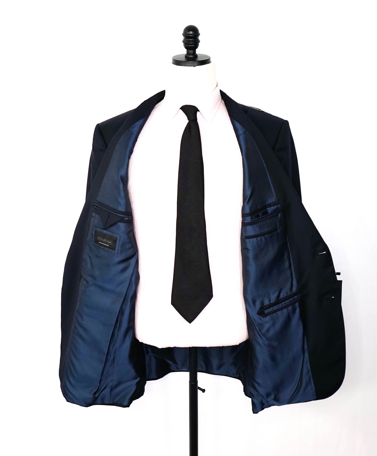$2,695 ZEGNA - Navy Blue "MICRONSPHERE" Wool Blazer - 46L