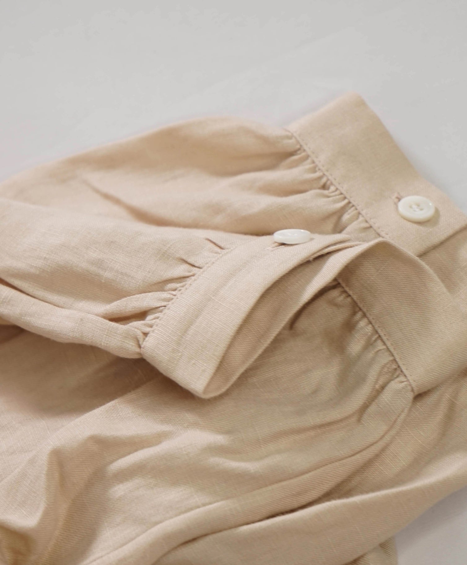 $595 ELEVENTY - Tan Linen Shirt - 2US