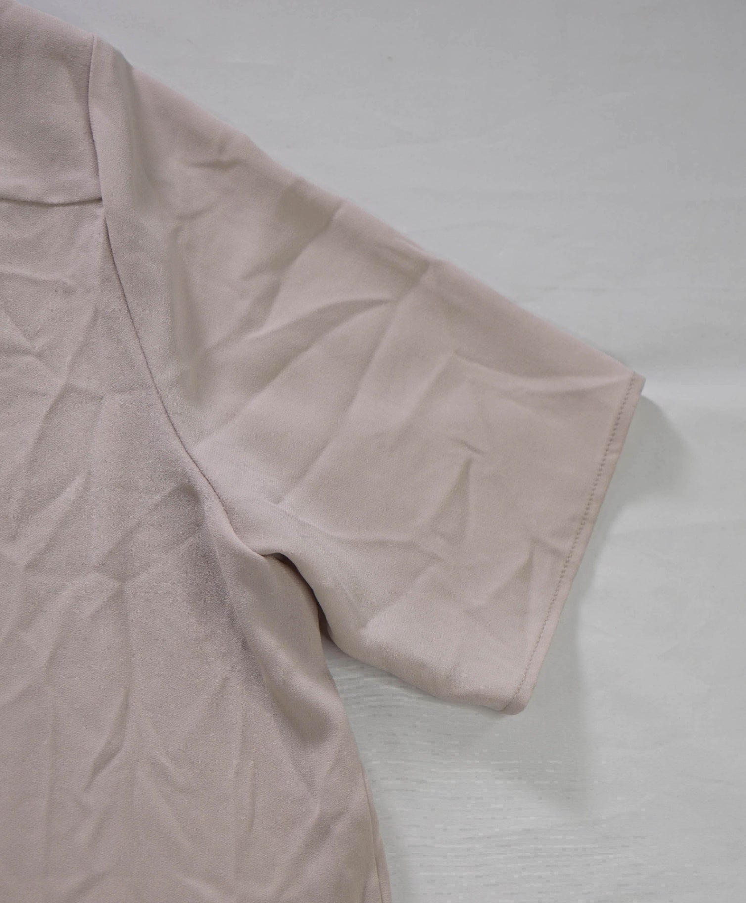 $295 ELEVENTY - Beige Triacetate Shirt - 2 US