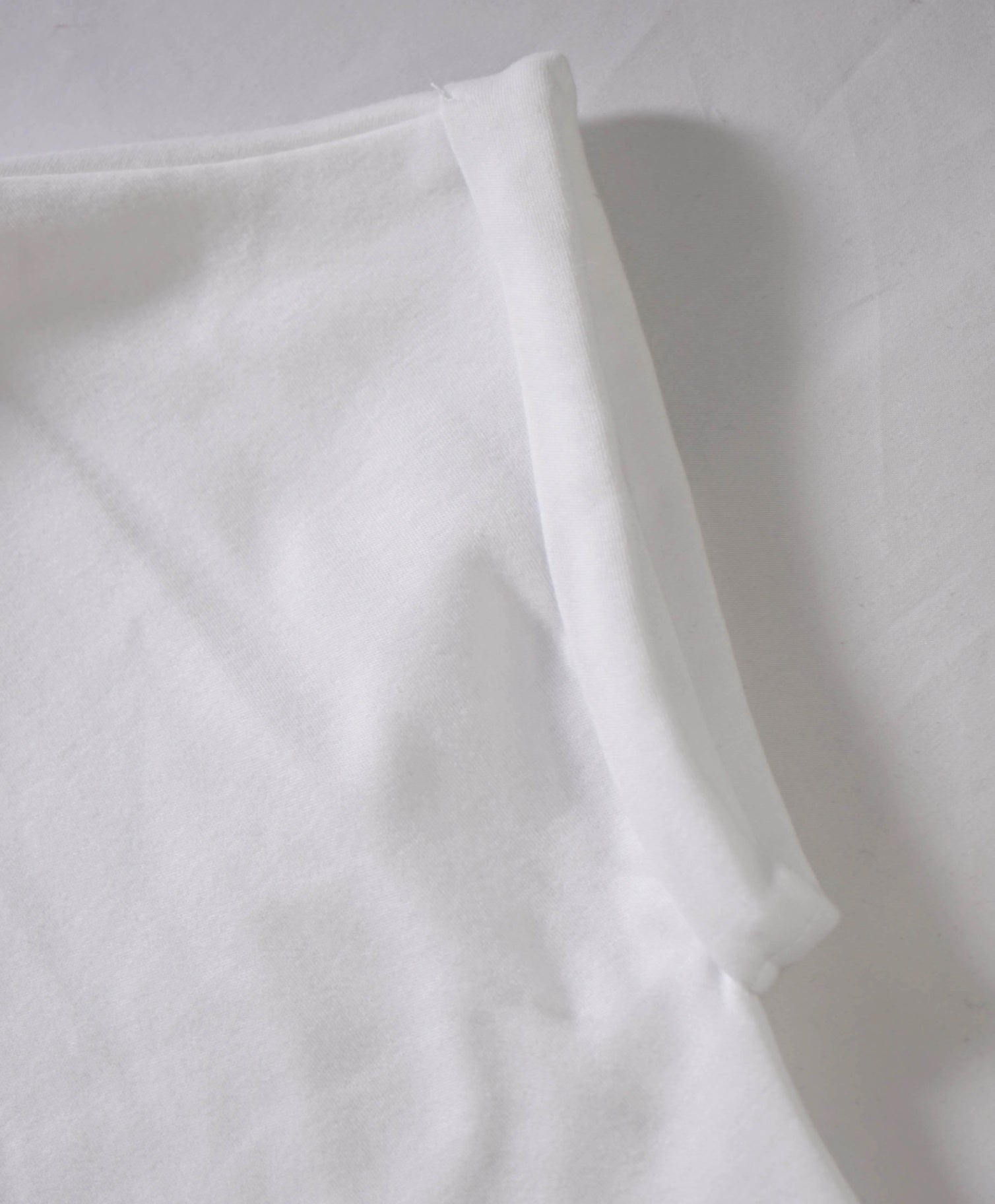 $295 ELEVENTY - White Cotton T-Shirt - S