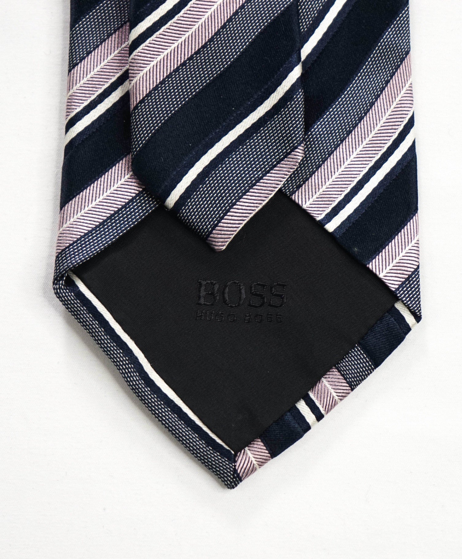 $120 Hugo BOSS - Navy/Pink Stripe Silk - 3.5" Tie