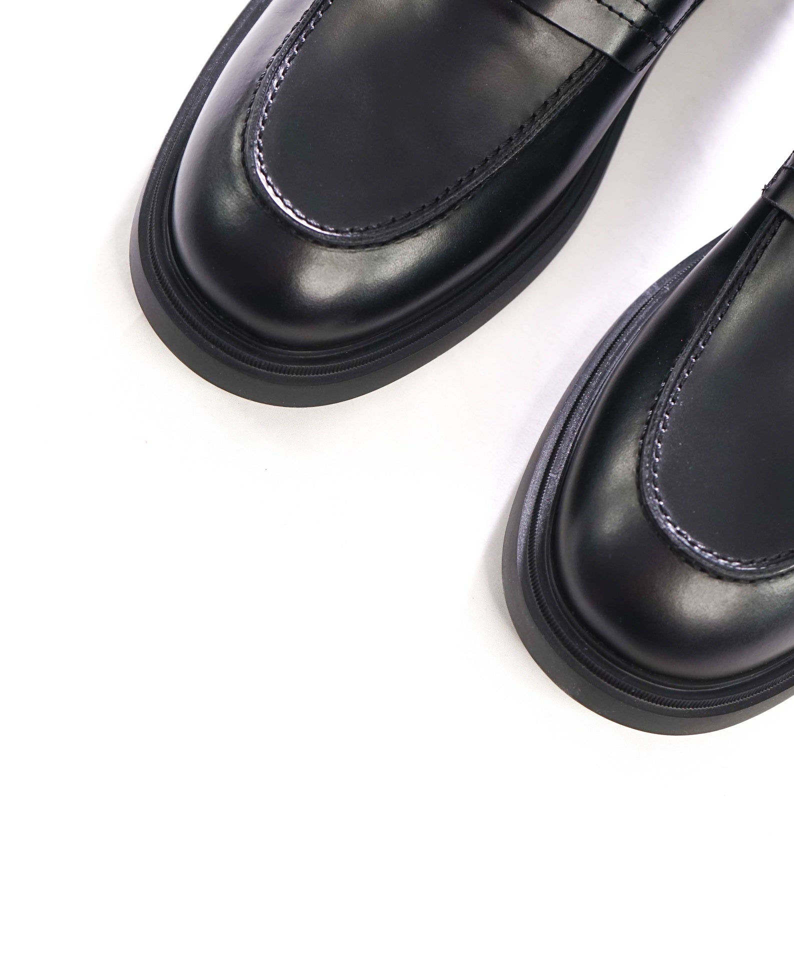 $995 FERRAGAMO - "CALIGOLA" Black Lug-Sole Loafers - 11 EE
