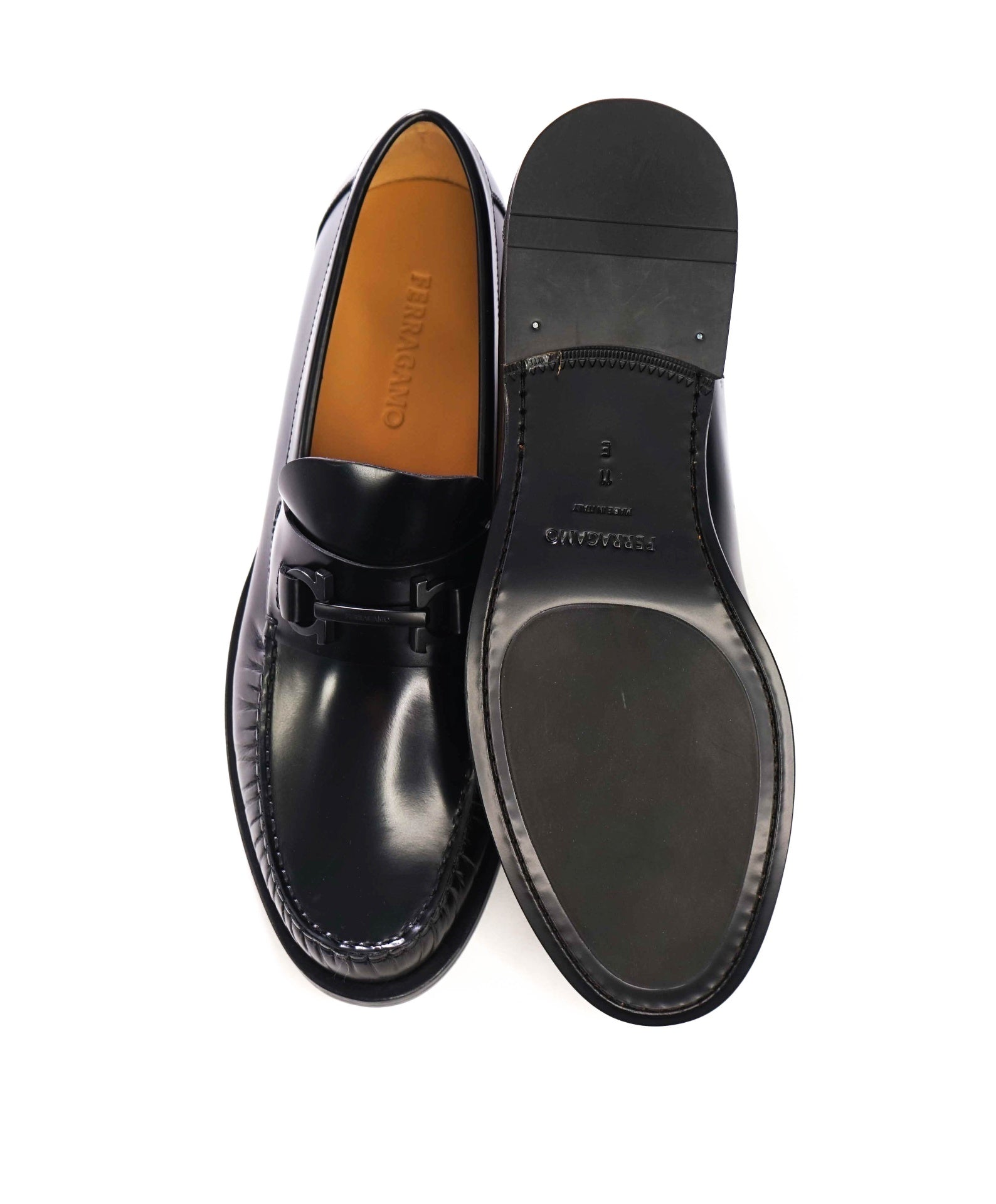 $995 FERRAGAMO - Black Leather "FORT" Loafers - 11 E