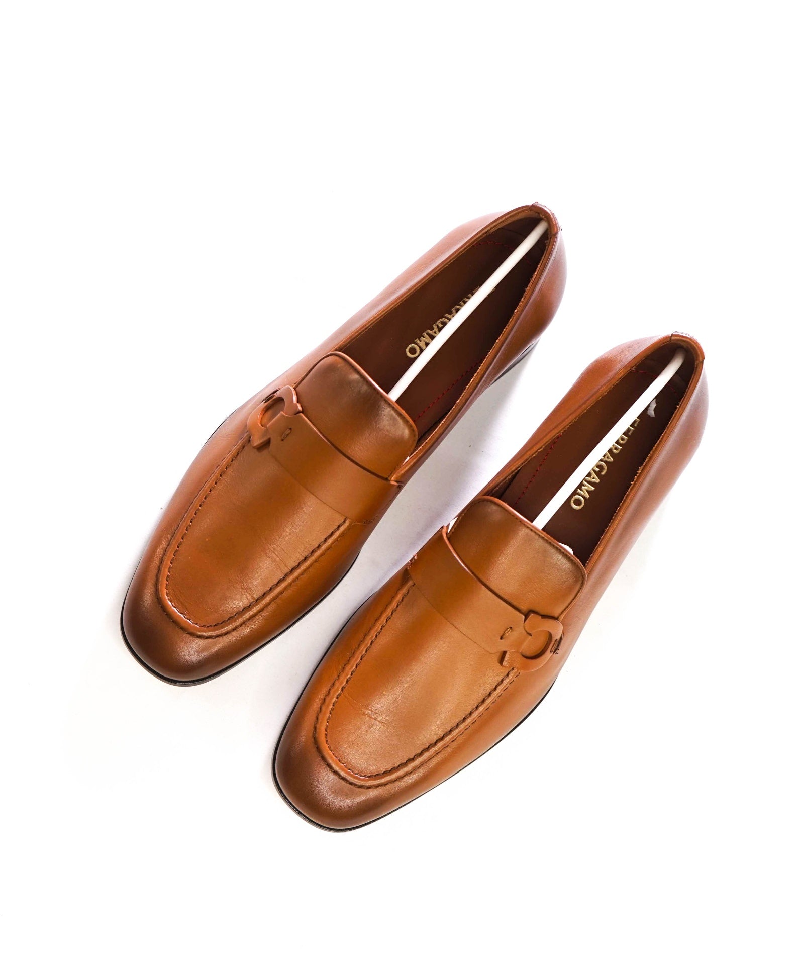 $1,050 FERRAGAMO - "BONNY" Brown Leather Loafers - 9.5 E