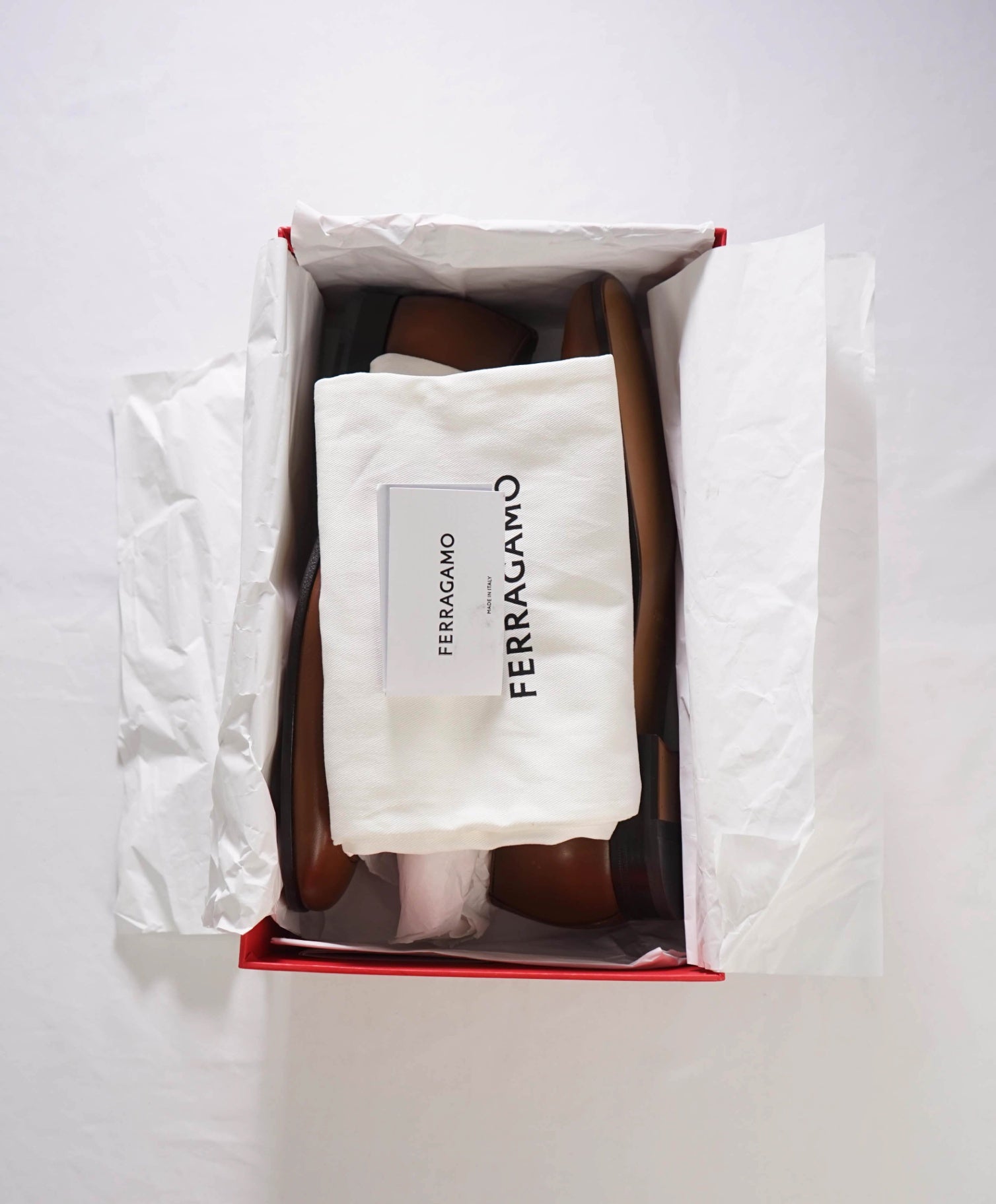 $1,050 FERRAGAMO - "BONNY" Brown Leather Loafers - 11 E