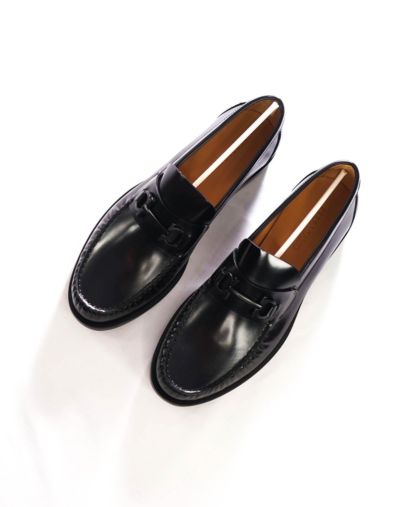 $995 FERRAGAMO - Black Leather "FORT" Loafers - 11 EE
