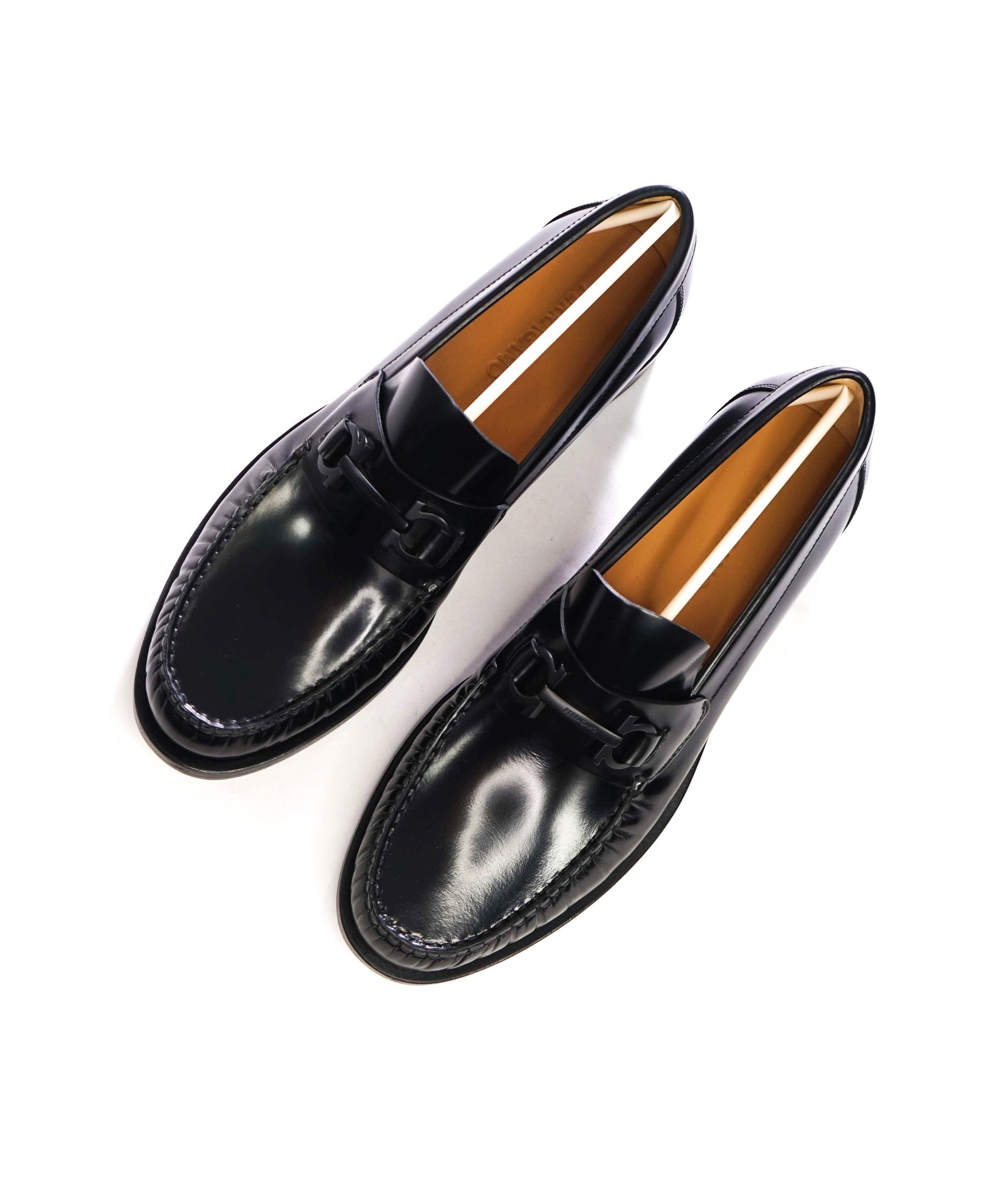 $995 FERRAGAMO - Black Leather "FORT" Loafers - 11 E