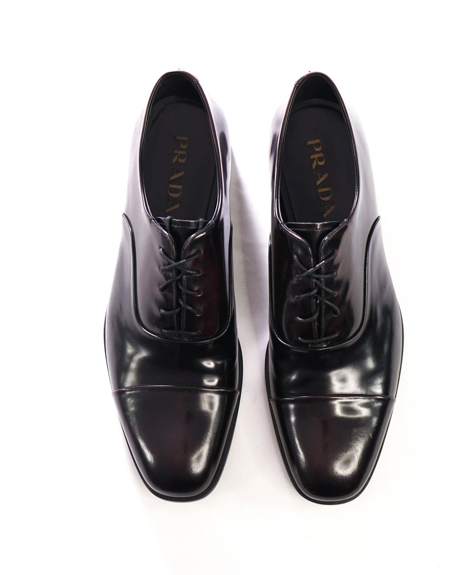 $1,280 PRADA - Burgundy/Black Leather Oxfords - US 9 (8UK)