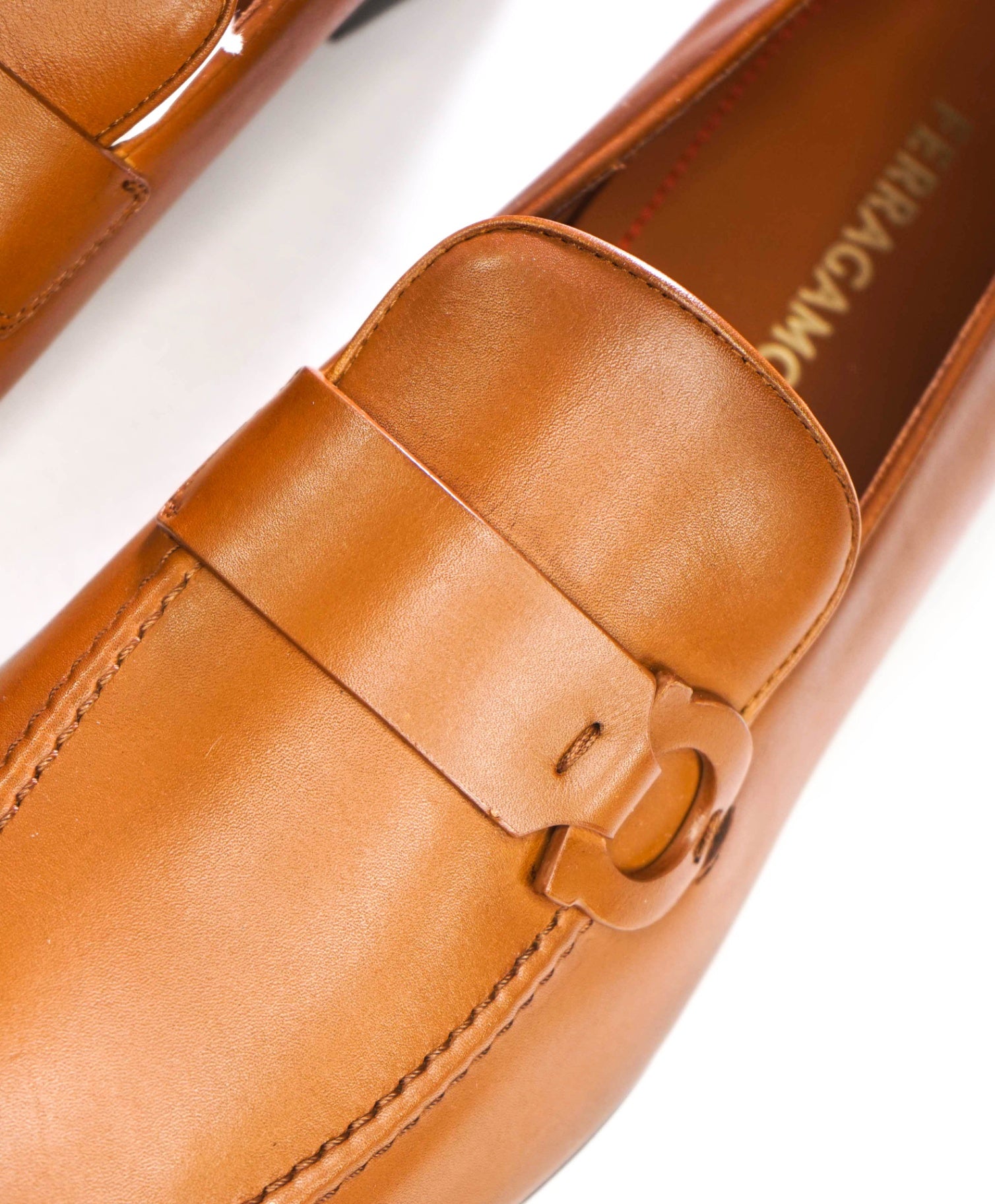 $1,050 FERRAGAMO - "BONNY" Brown Leather Loafers - 11 E