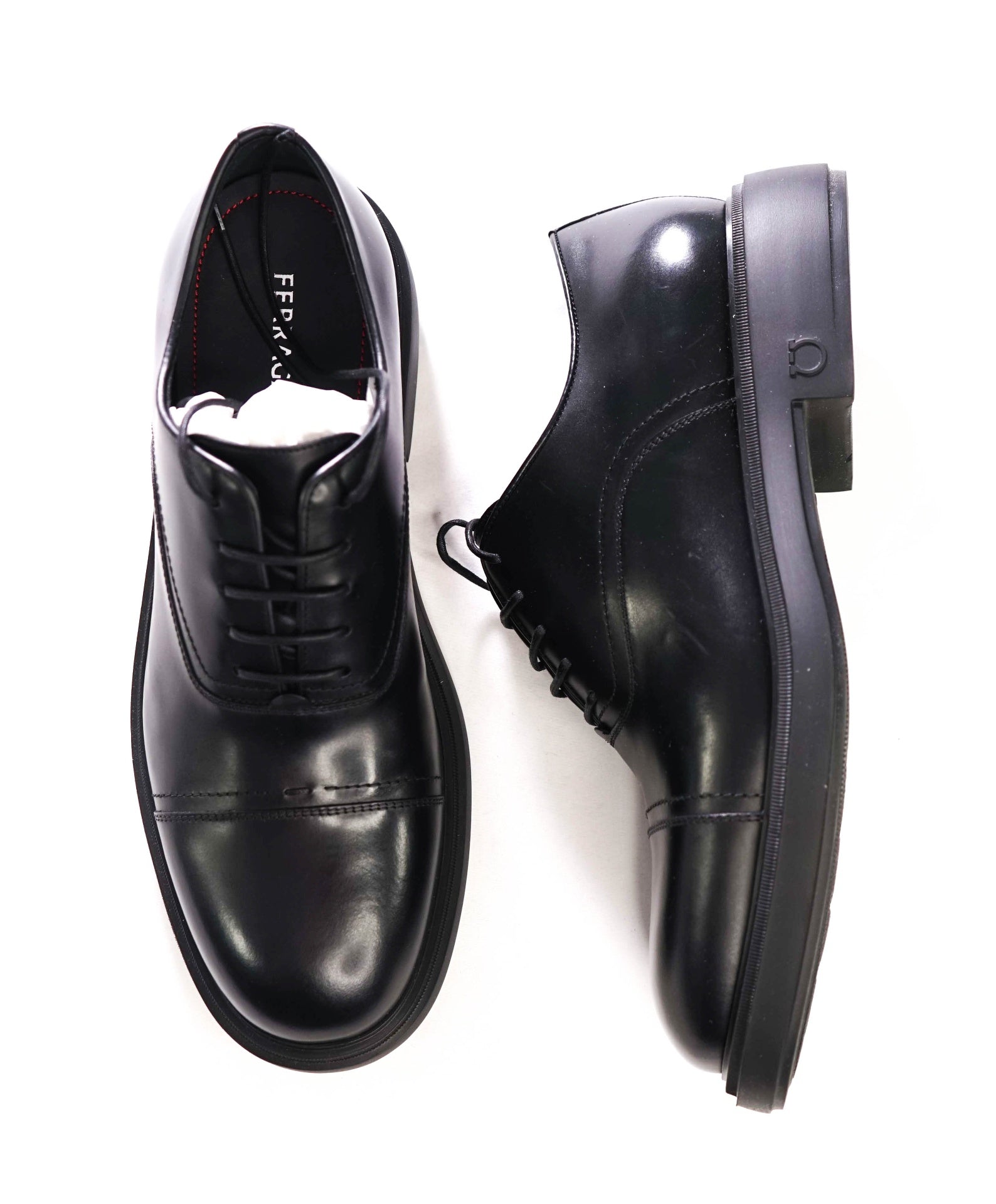$995 FERRAGAMO - Black "CAMDEN" Lug-Sole Oxfords - 12EE