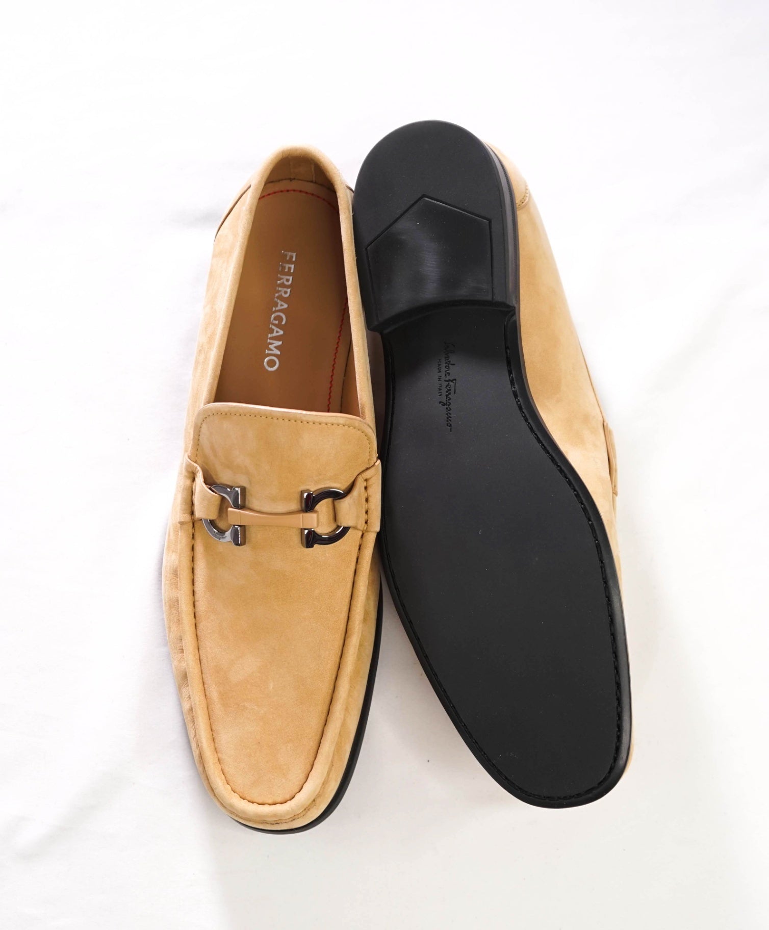 $850 FERRAGAMO - "GRANDIOSO" Neutral Suede Loafers - 13 E