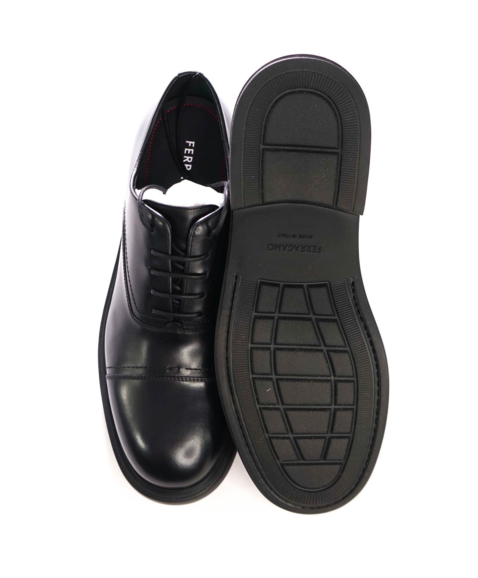 $995 FERRAGAMO - Black "CAMDEN" Lug-Sole Oxfords - 12EE