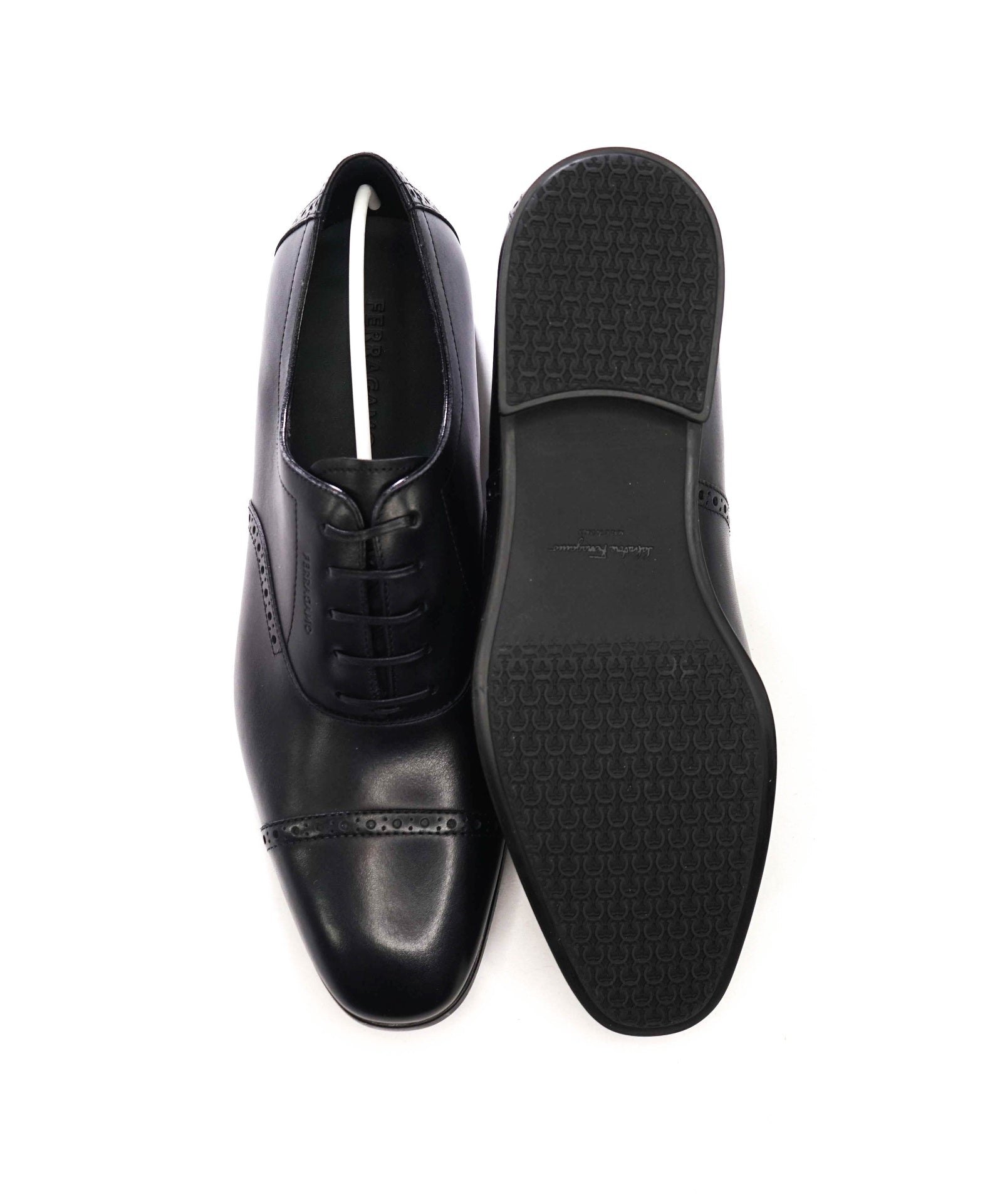 $950 FERRAGAMO - Black Leather "RILEY" Oxfords - 11.5 EE