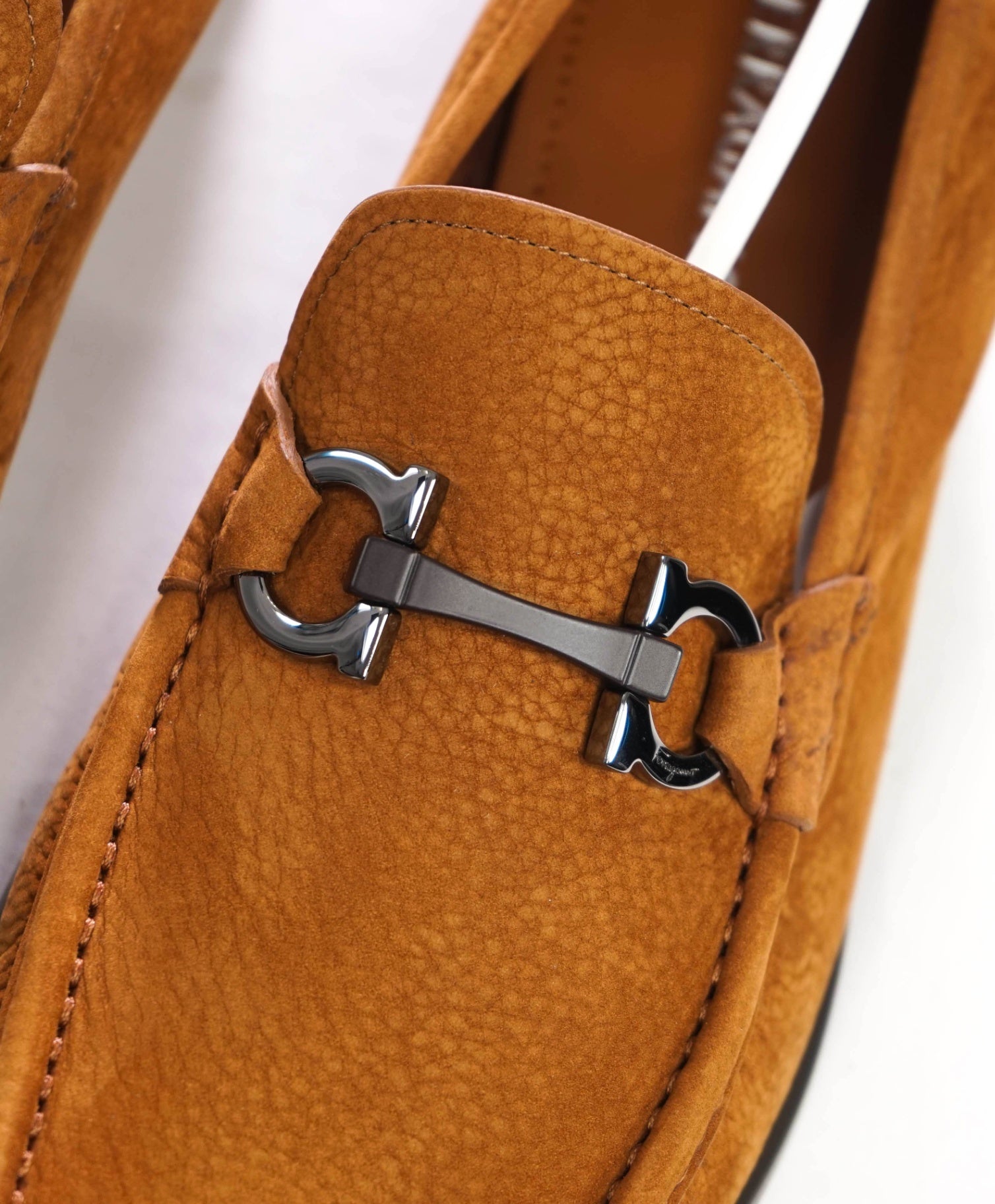 $850 FERRAGAMO - "GRANDIOSO" Brown Suede Loafers - 11 EE