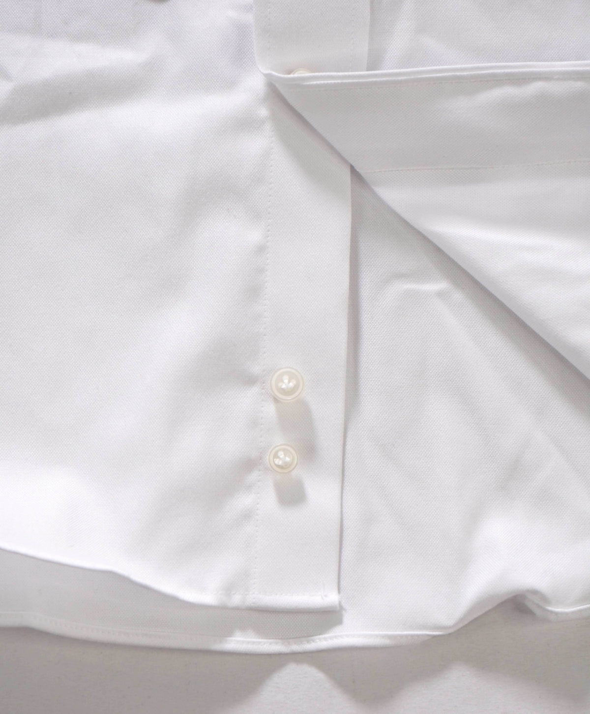 $130 SUITSUPPLY - White Traveller Cotton Shirt - 47