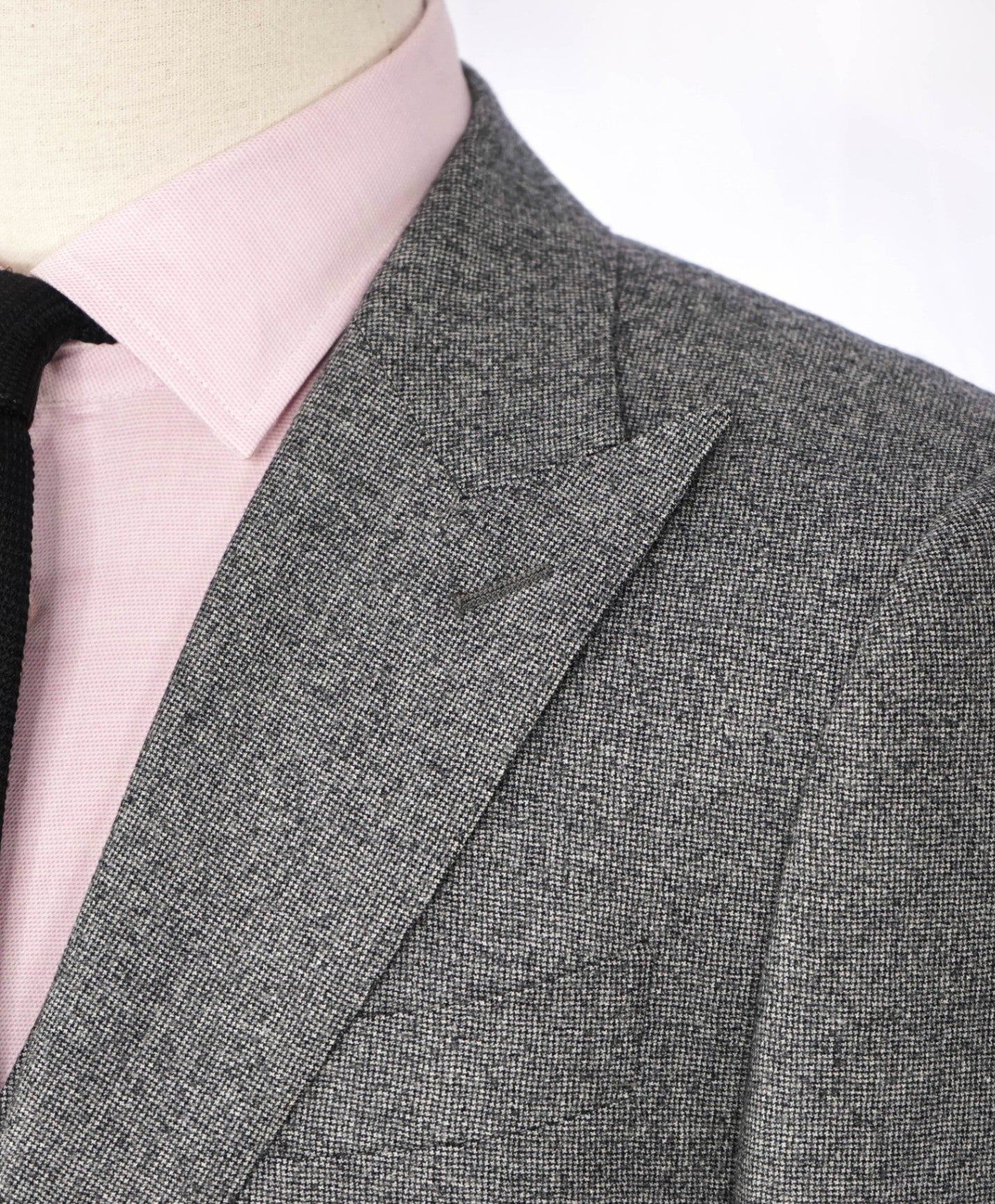 $927 SUITSUPPLY - Gray Houndstooth Wool 3-Piece Suit - 38R