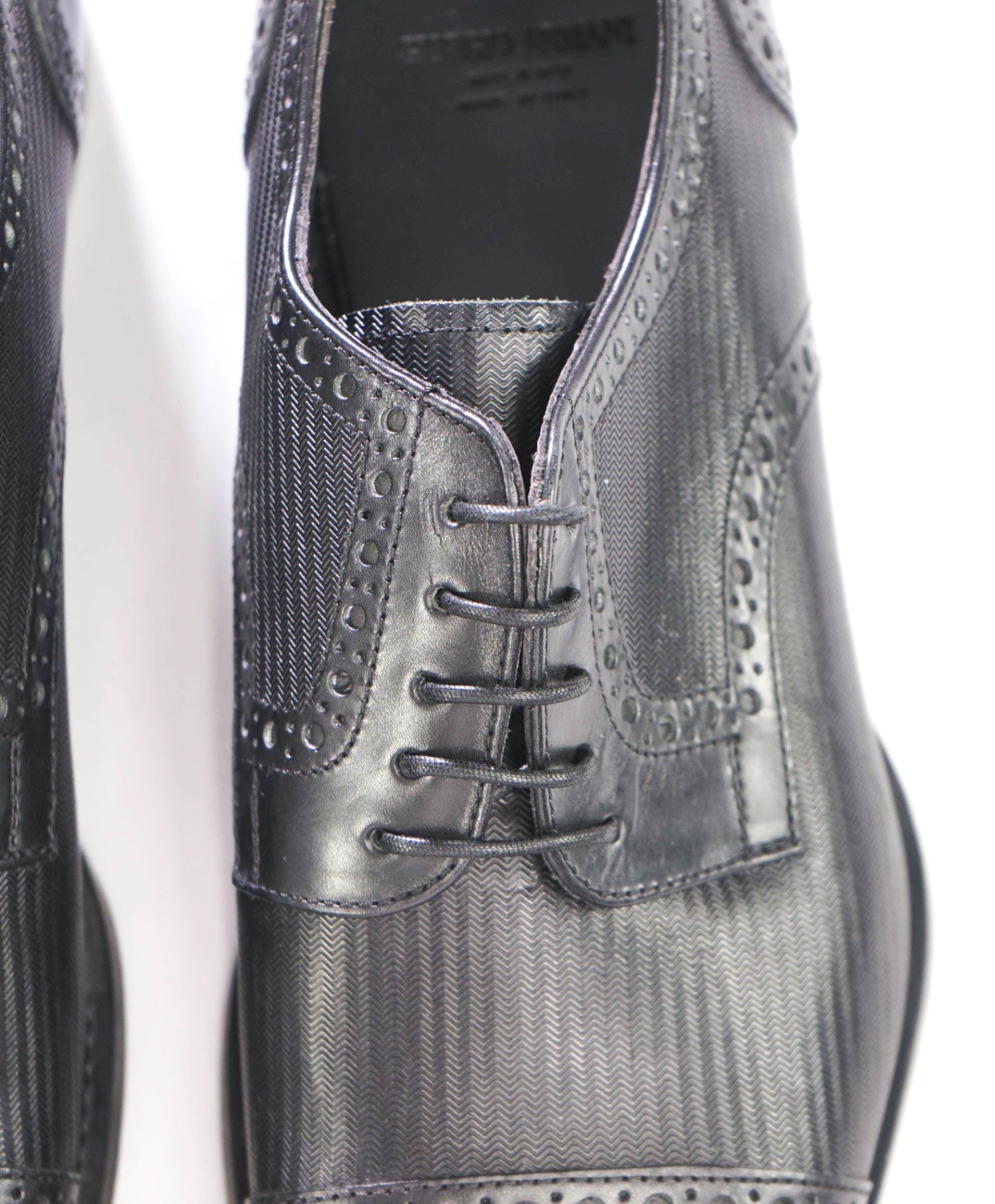 $795 GIORGIO ARMANI - Black Textured Leather Derby - US 8.5 (7.5UK)