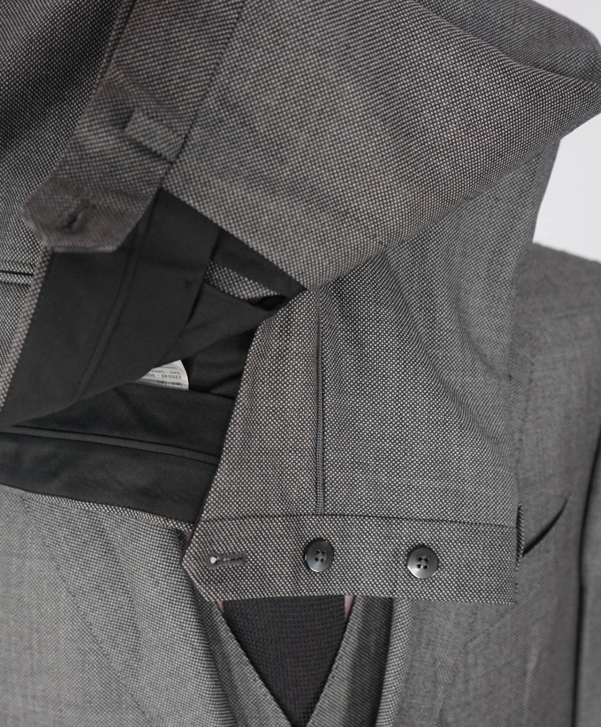 $2,965 CARUSO - Gray Superfine 120's Wool 3-Piece Suit - 44R