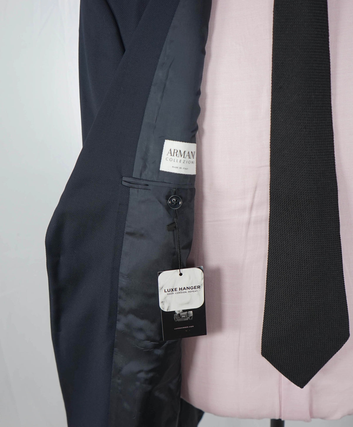 $1,595 ARMANI COLLEZIONI - Navy Blue Textured Wool Blazer - 46L
