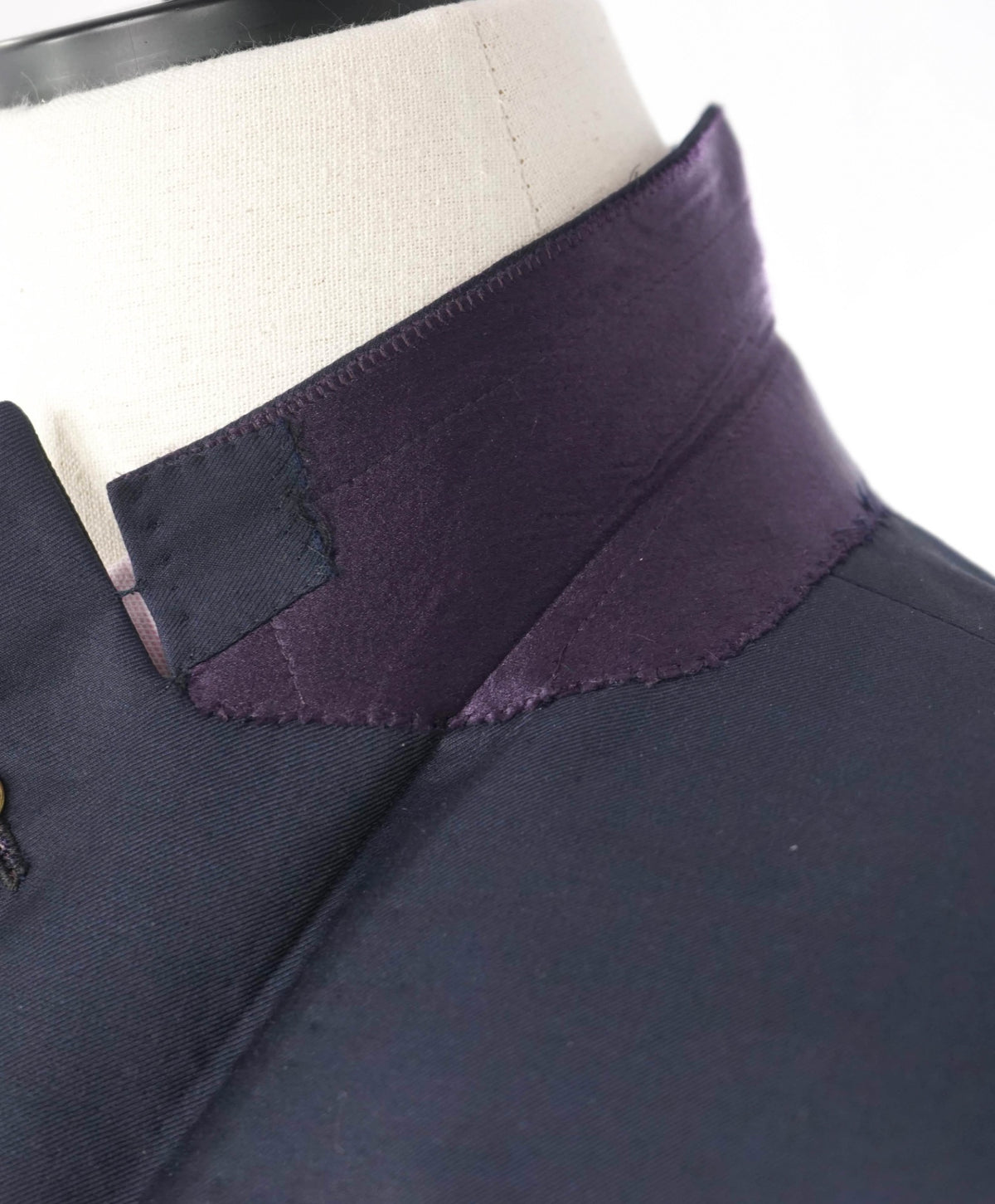 $4,595 ISAIA - "AQUASPIDER" PEAK LAPEL Navy Wool Tuxedo - 42R