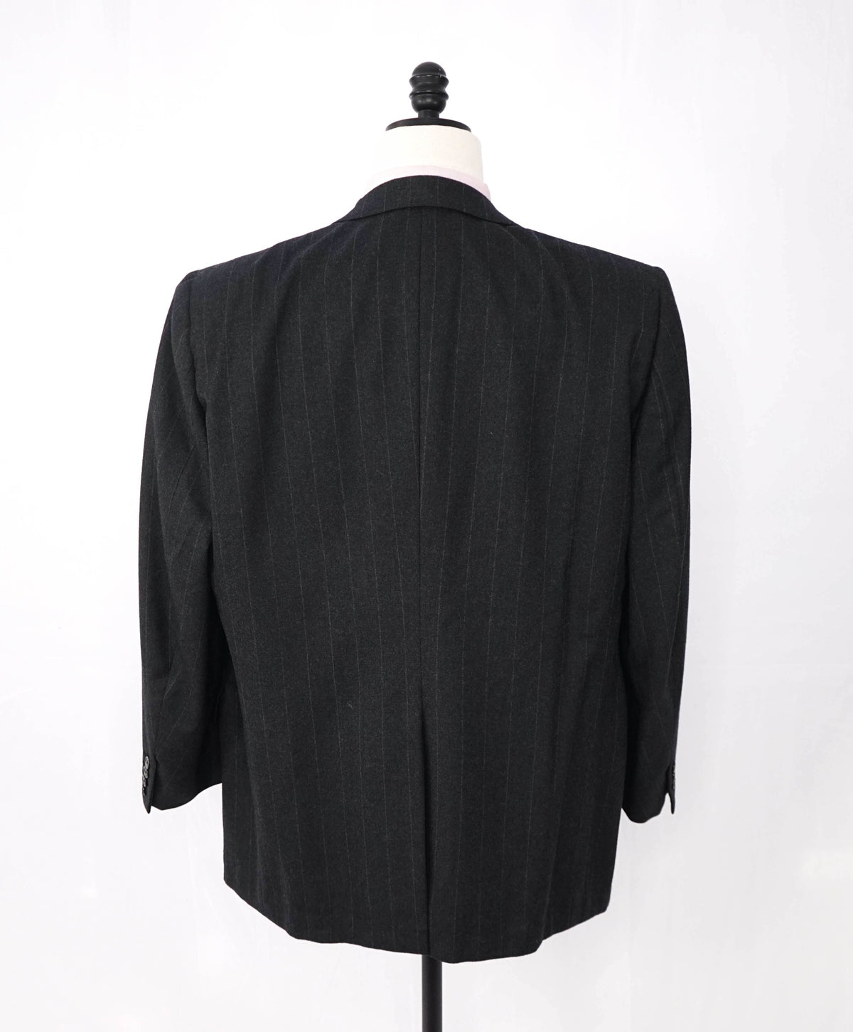 $1,695 HICKEY FREEMAN - VINTAGE Gray Chalk Stripe Wool Suit - 40R