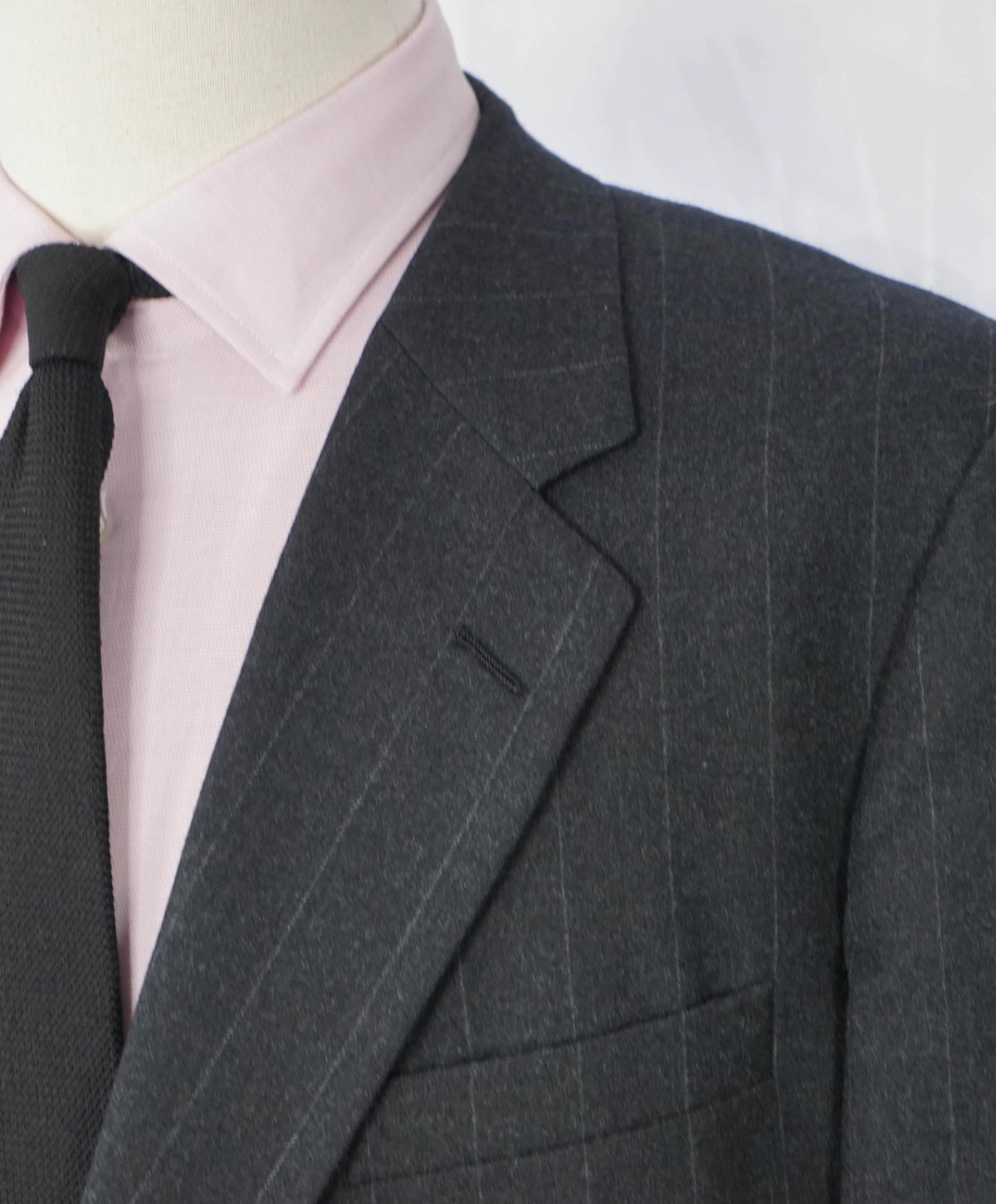 $1,695 HICKEY FREEMAN - VINTAGE Gray Chalk Stripe Wool Suit - 40R