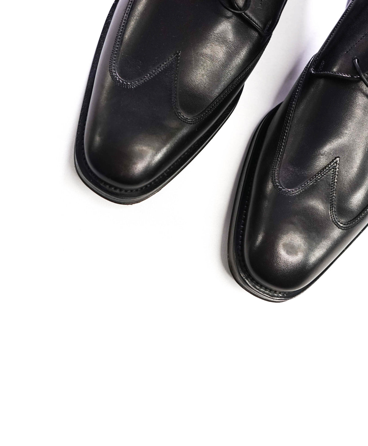 $850 FERRAGAMO - Black Leather Wingtip Derby - 13 D