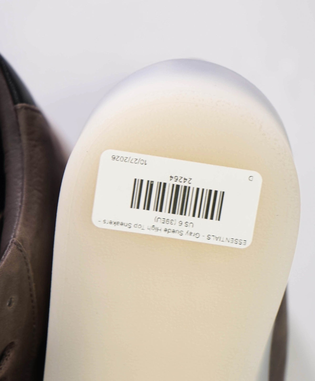 FEAR OF GOD ESSENTIALS - Suede High Top Sneakers - US 6 (39EU)