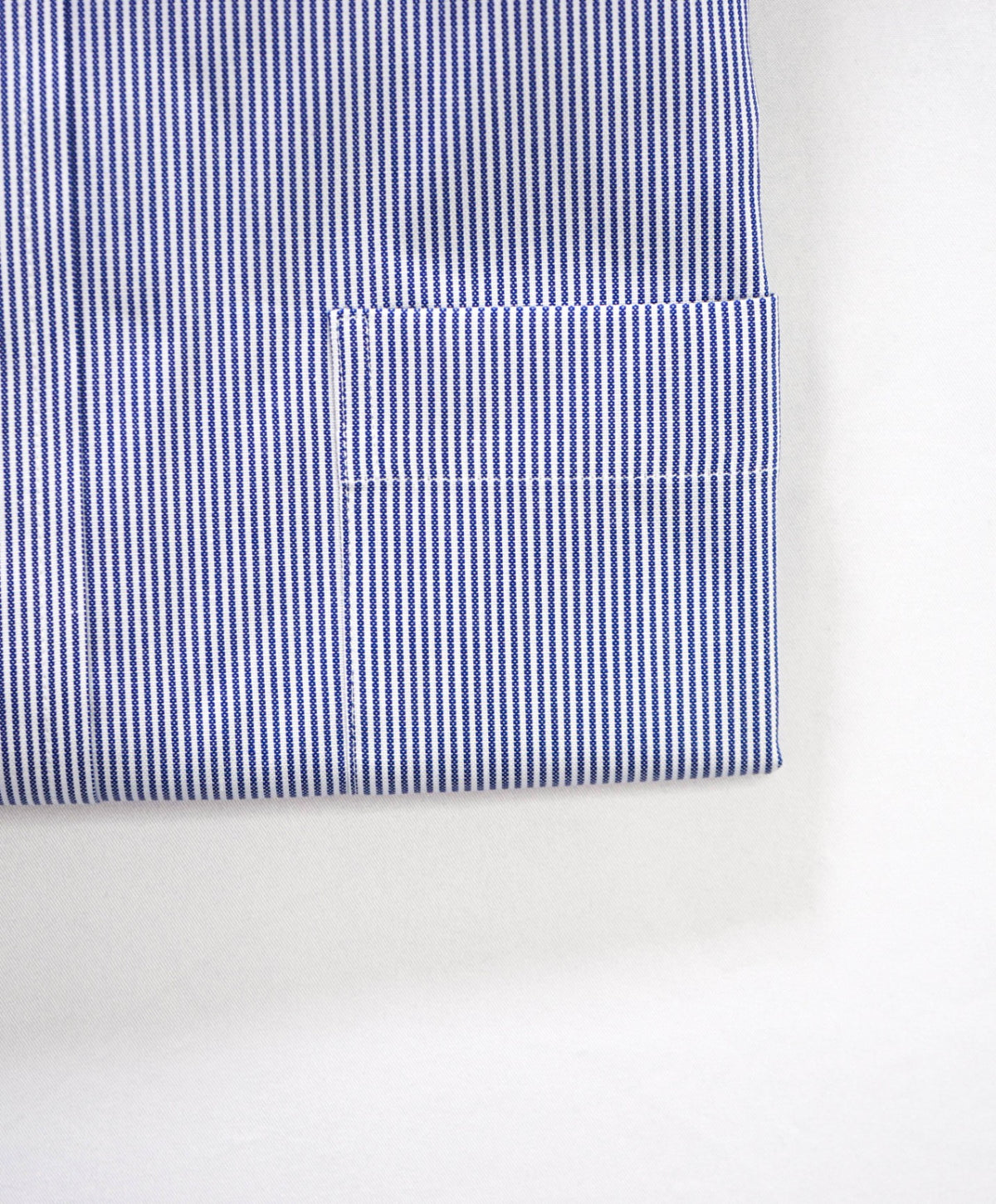 $128 BROOKS BROTHERS - Blue Stripe Non-Iron "REGENT" Shirt - 14.5 - 33