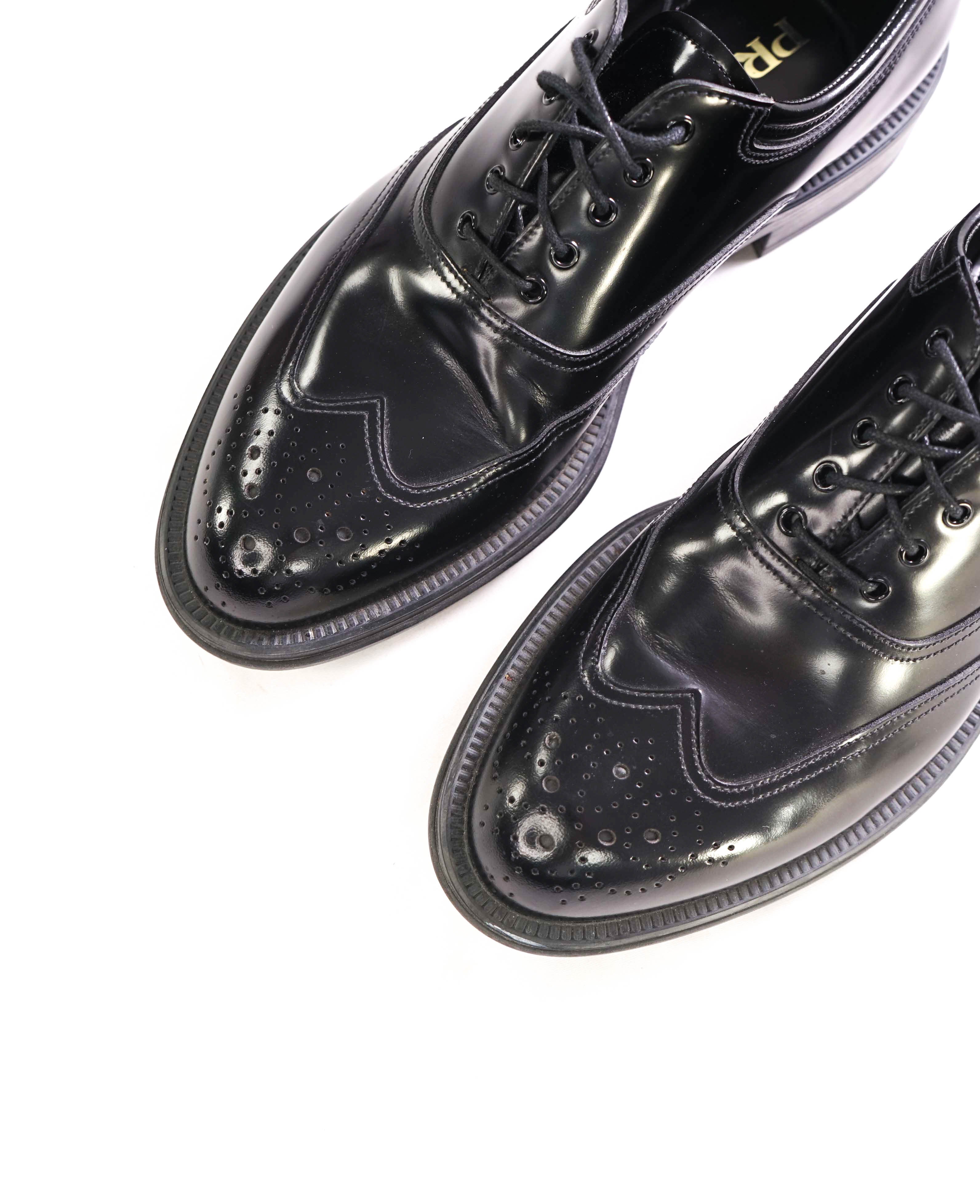 $950 PRADA - Black Brushed Leather Wingtip Brogue Detail Oxfords - 7 US (6 Prada)