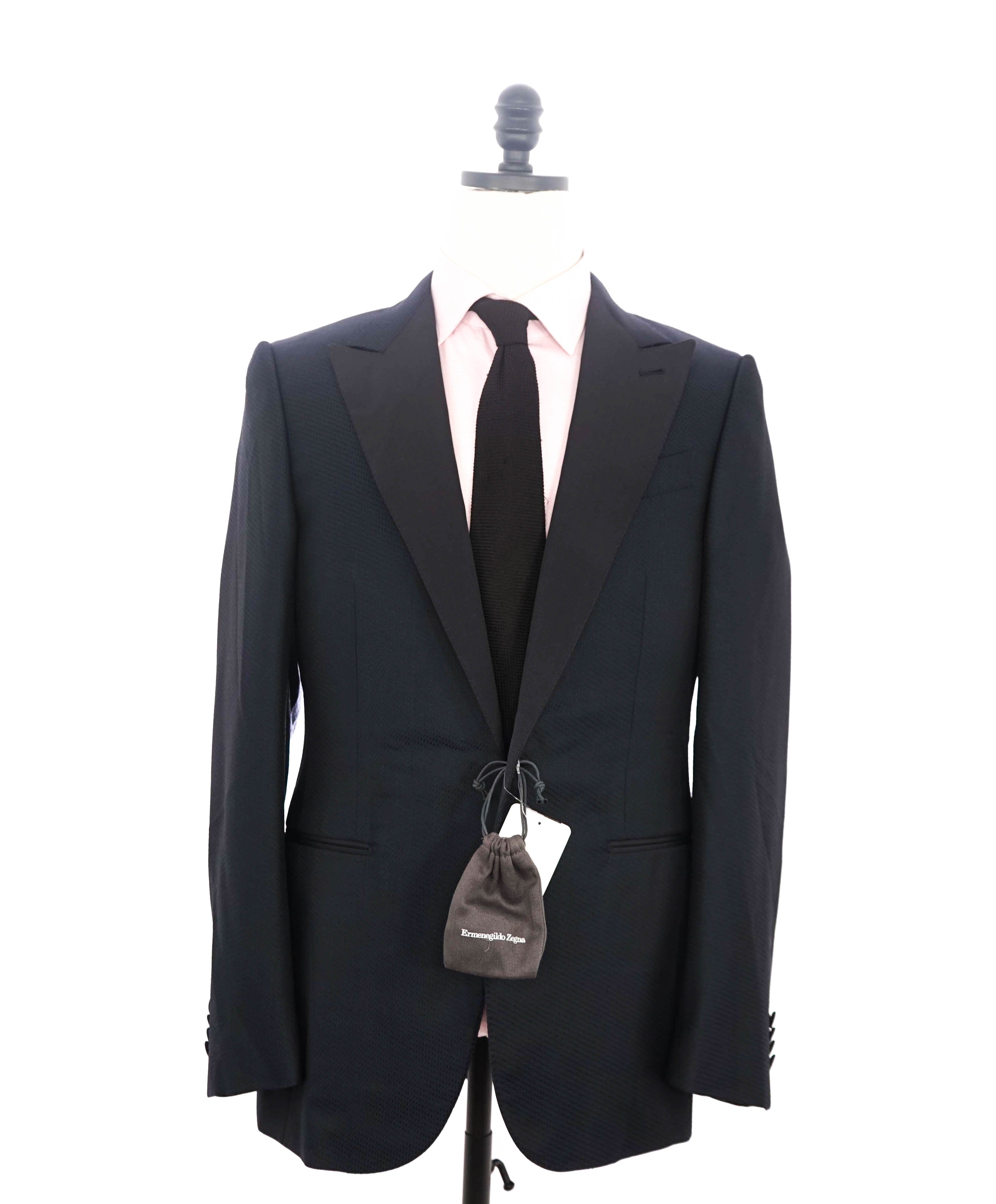 $2,995 ERMENEGILDO ZEGNA - PEAK LAPEL Navy Dinner Jacket 1-Piece - 38R