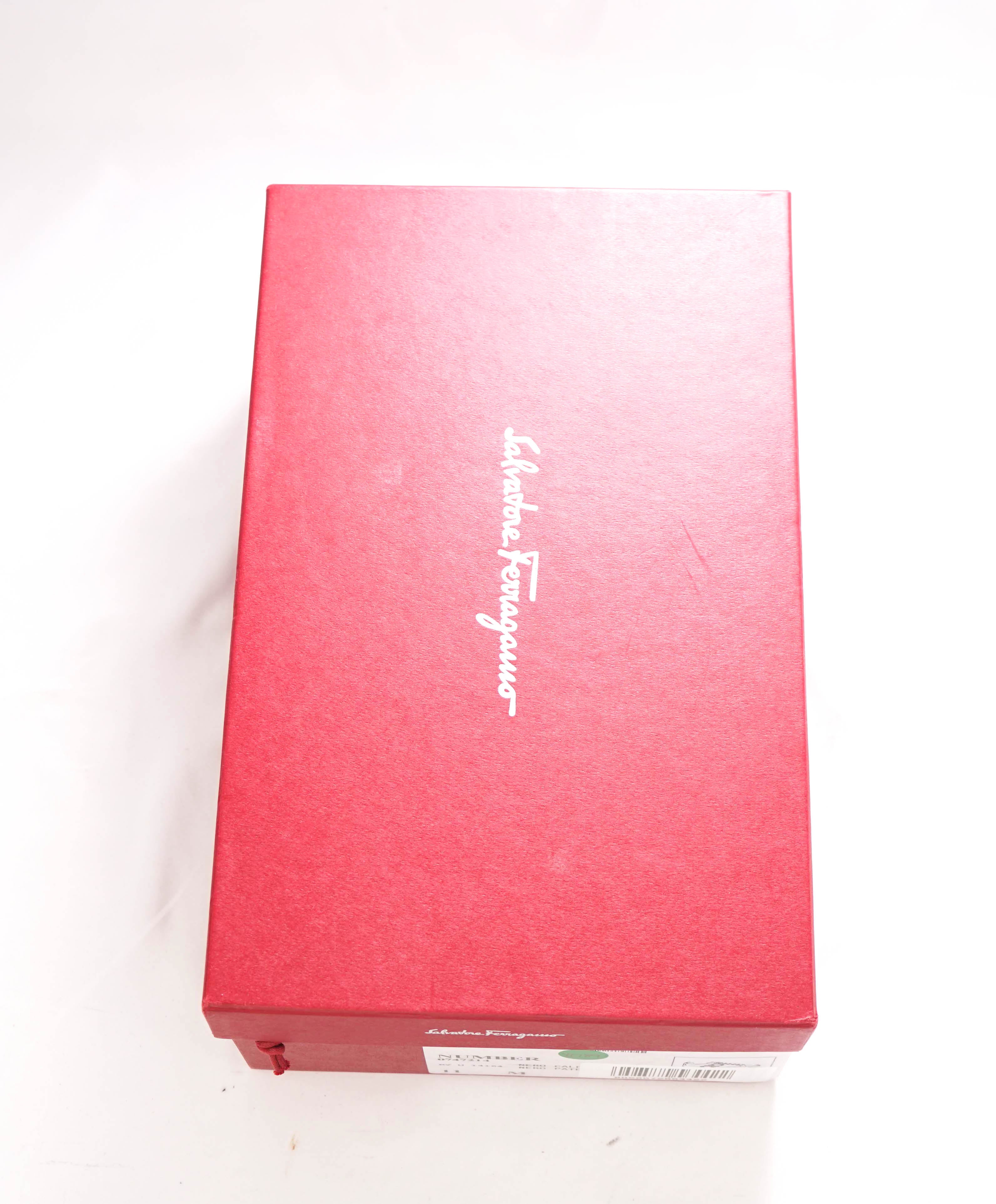 $750 SALVATORE FERRAGAMO - *Rhinoceros* Black Gancini Sneaker - 11 M US