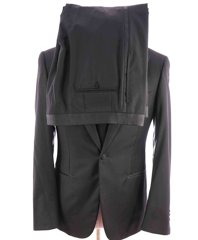 $4,595 ISAIA - "AQUASPIDER" Satin PEAK LAPEL Black Wool Tuxedo - 38S